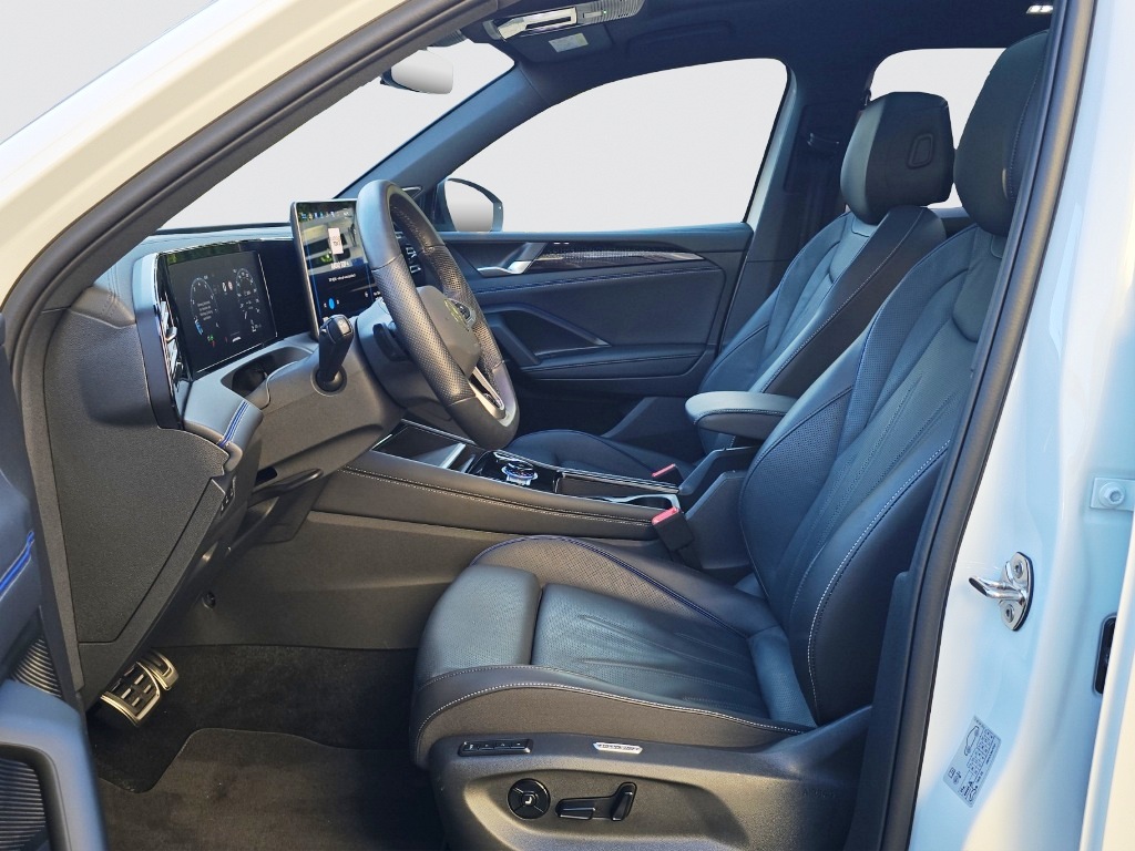 VW Tiguan 2.0 TSI R-Line DSG 4motion-image-8