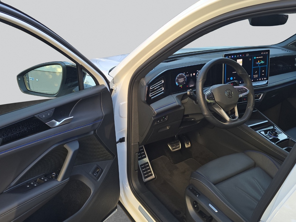 VW Tiguan 2.0 TSI R-Line DSG 4motion-image-23
