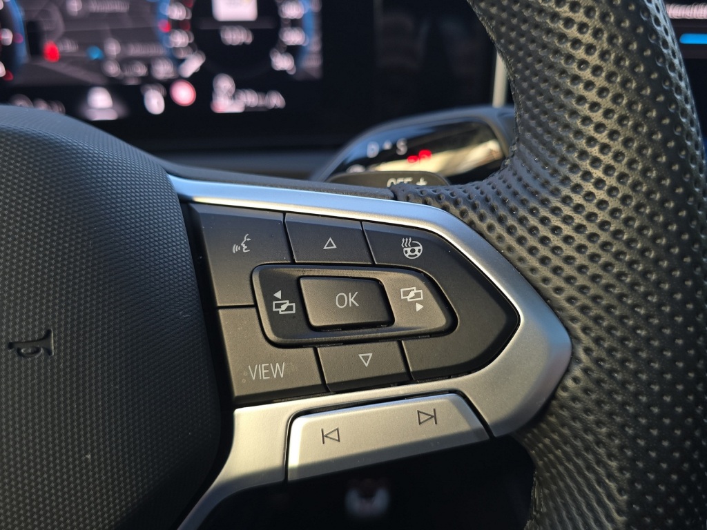 VW Tiguan 2.0 TSI R-Line DSG 4motion-image-29