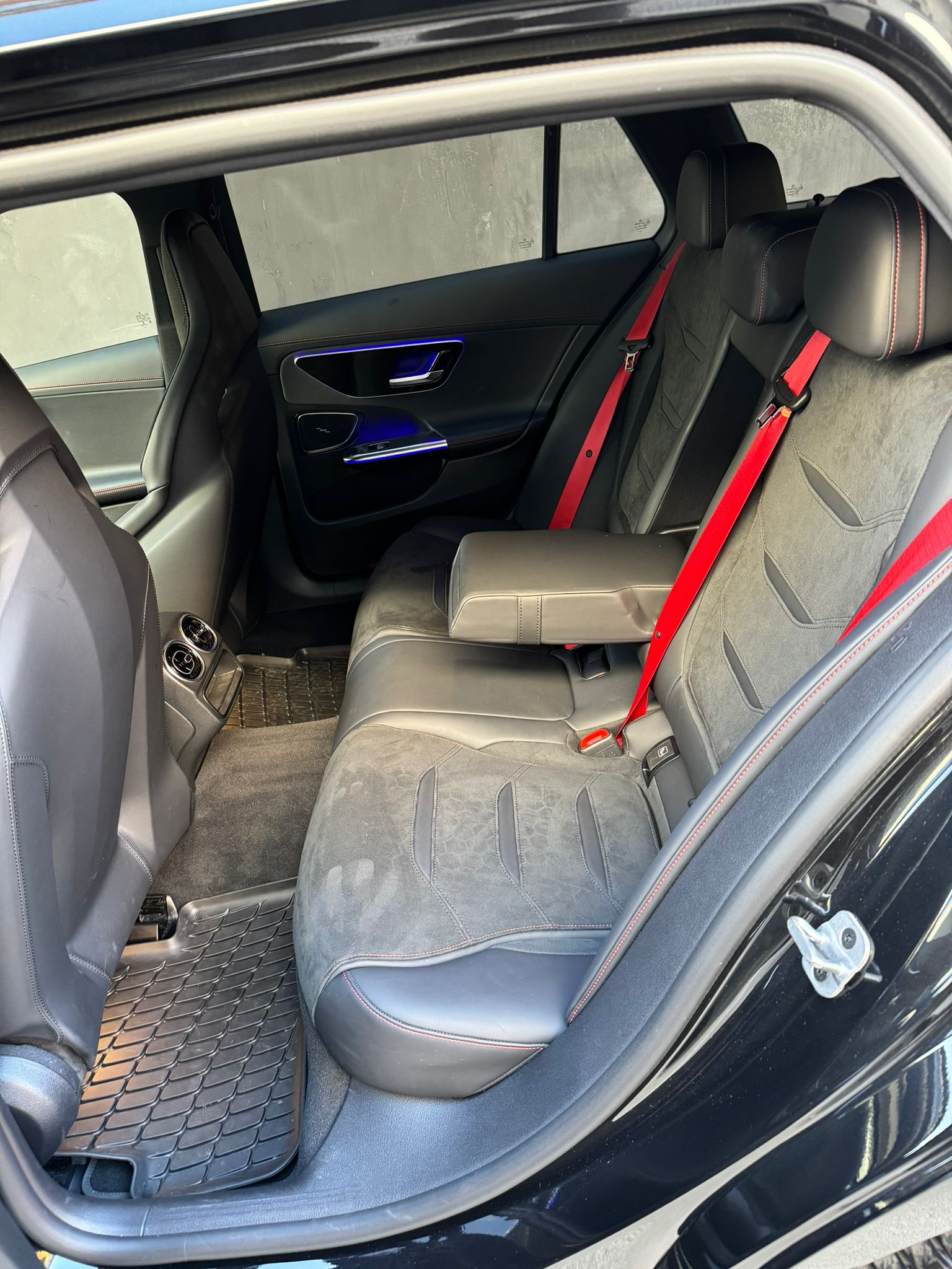 MERCEDES-BENZ C 43 T AMG 4Matic-image-10
