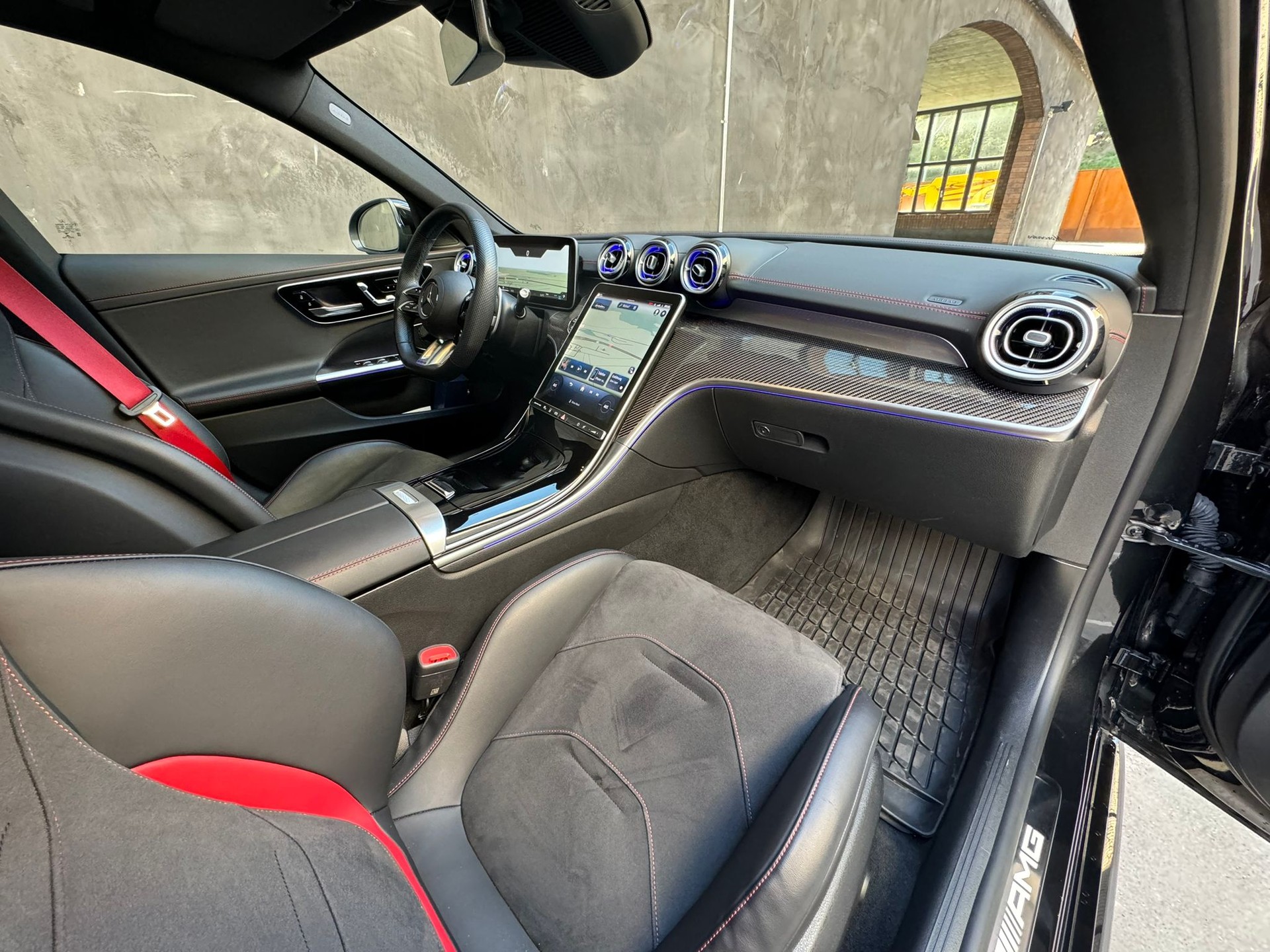 MERCEDES-BENZ C 43 T AMG 4Matic-image-8