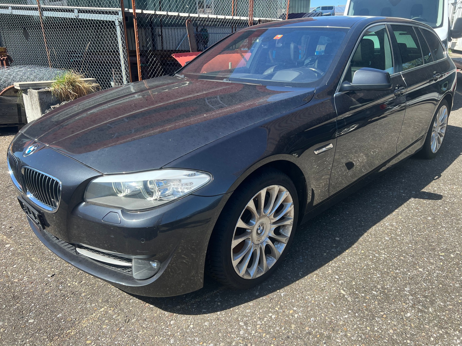 BMW 535i xDrive Touring Steptronic-image-8