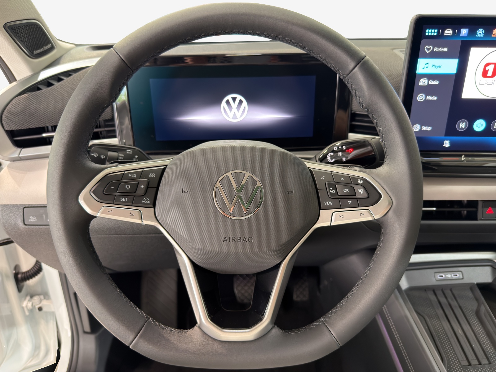 VW T-Roc 1.5 eTSI mHEV Style DSG-image-9