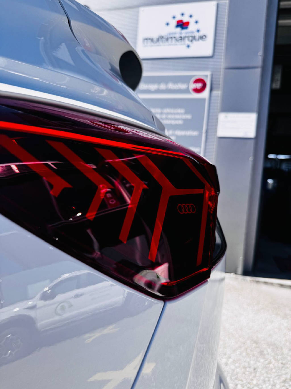 AUDI Q4 e-tron Sportback 50 quattro-image-10