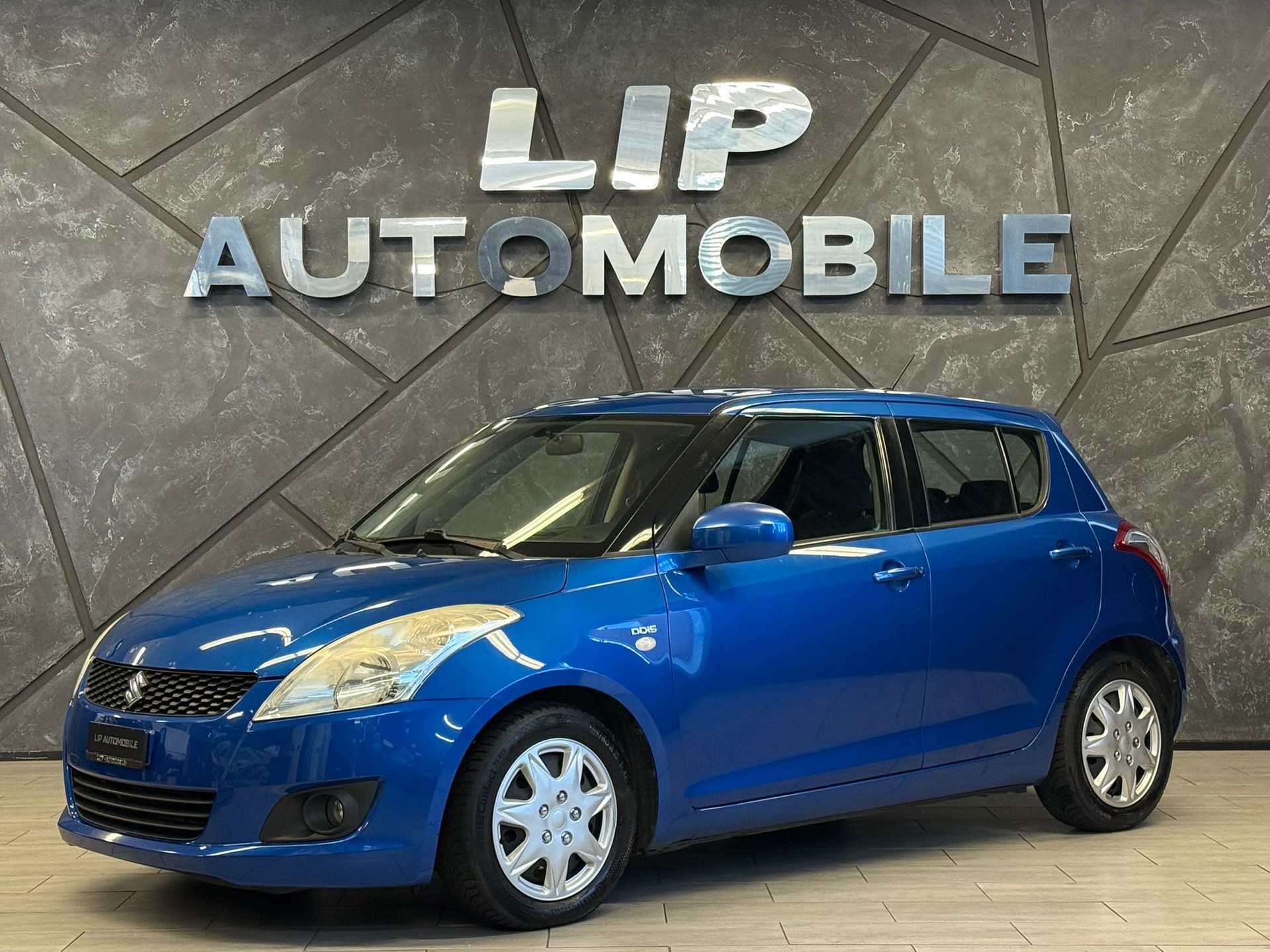 SUZUKI Swift 1.3 16V TDI GL Top-image-0
