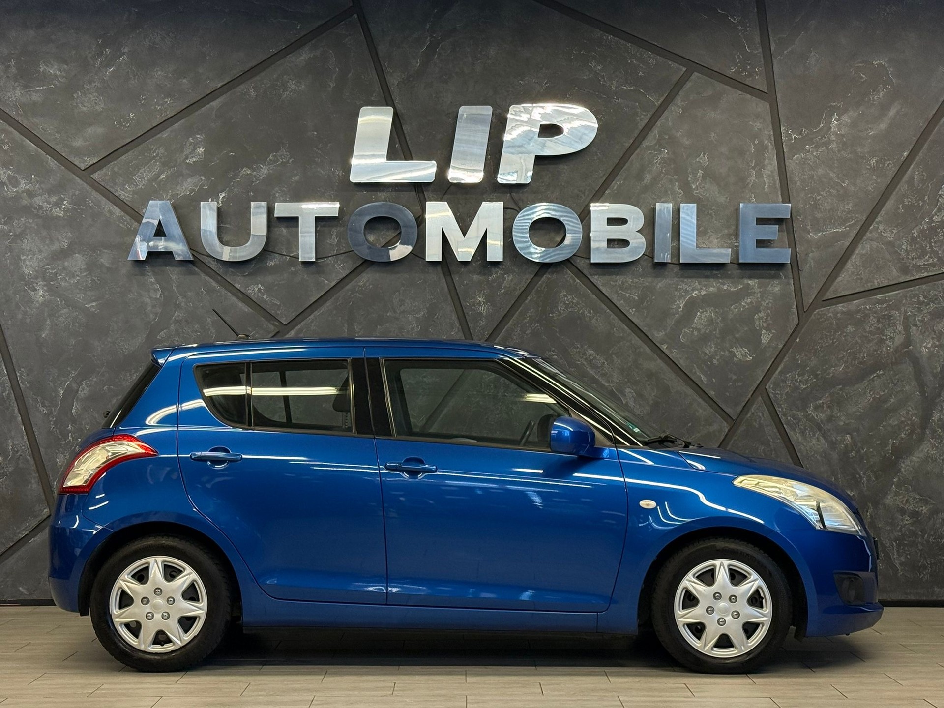 SUZUKI Swift 1.3 16V TDI GL Top-image-3