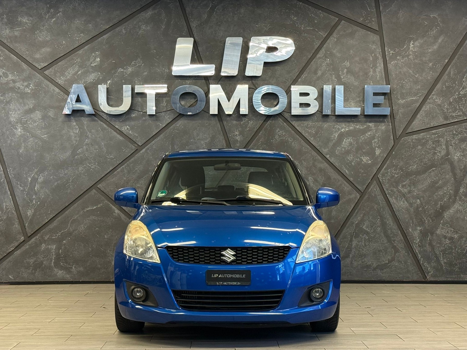 SUZUKI Swift 1.3 16V TDI GL Top-image-1