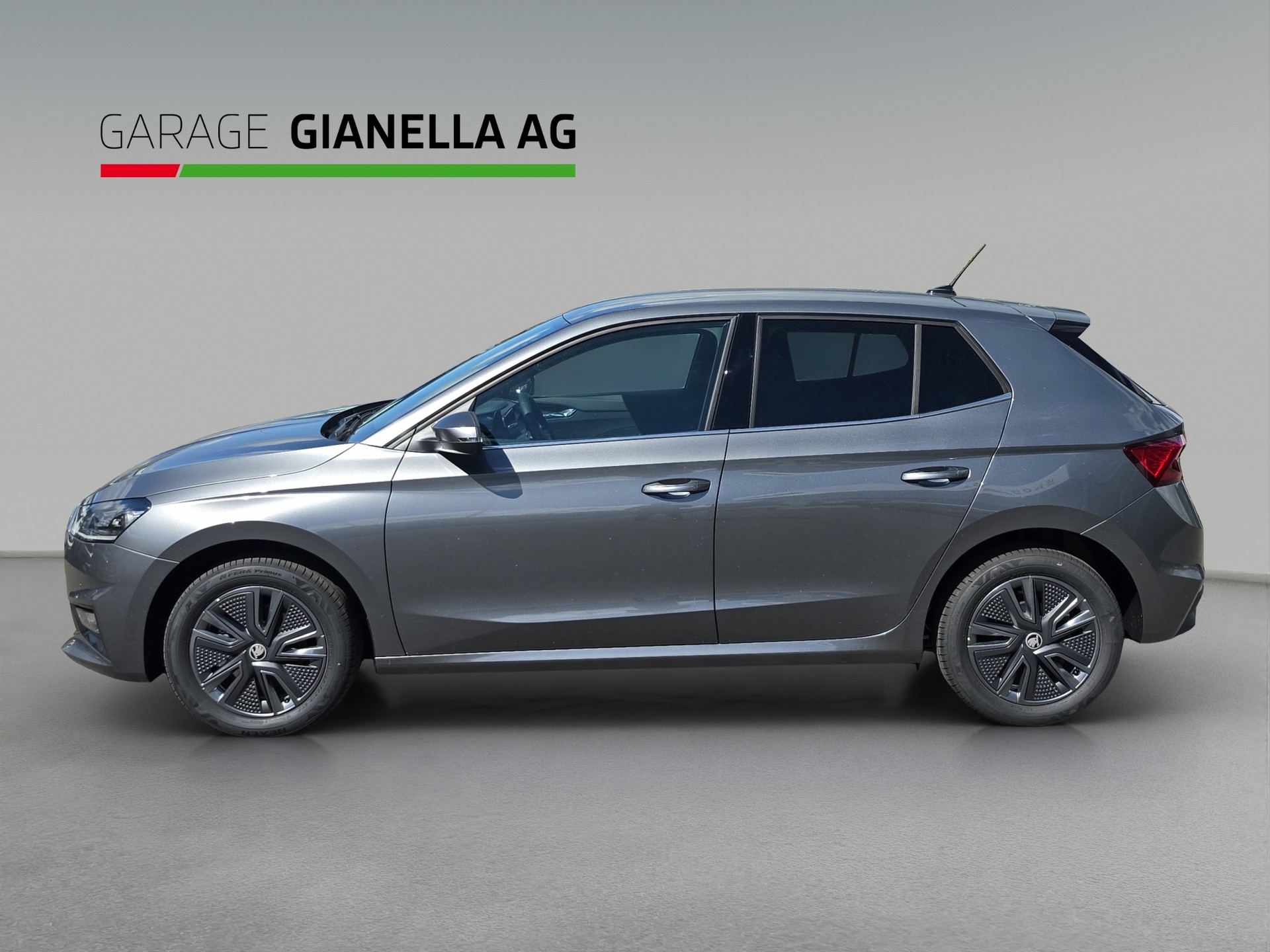 SKODA Fabia 1.0 TSI Dynamic DSG-showroom-element-1