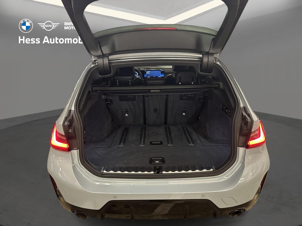 BMW 330i Touring xDrive M-Sport Pro-image-8
