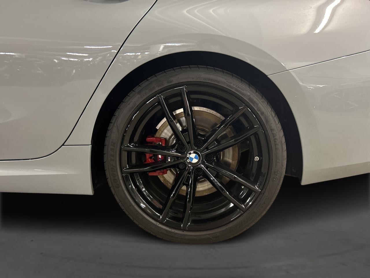 BMW 330i Touring xDrive M-Sport Pro-image-28