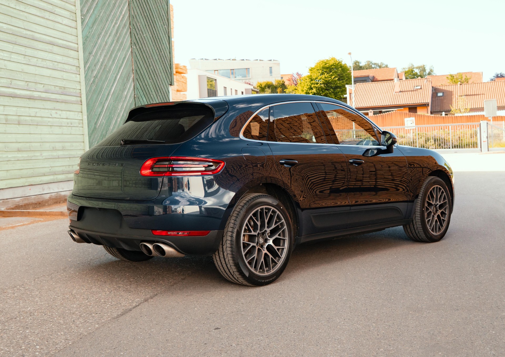 PORSCHE 3.0 V6 S-image-1