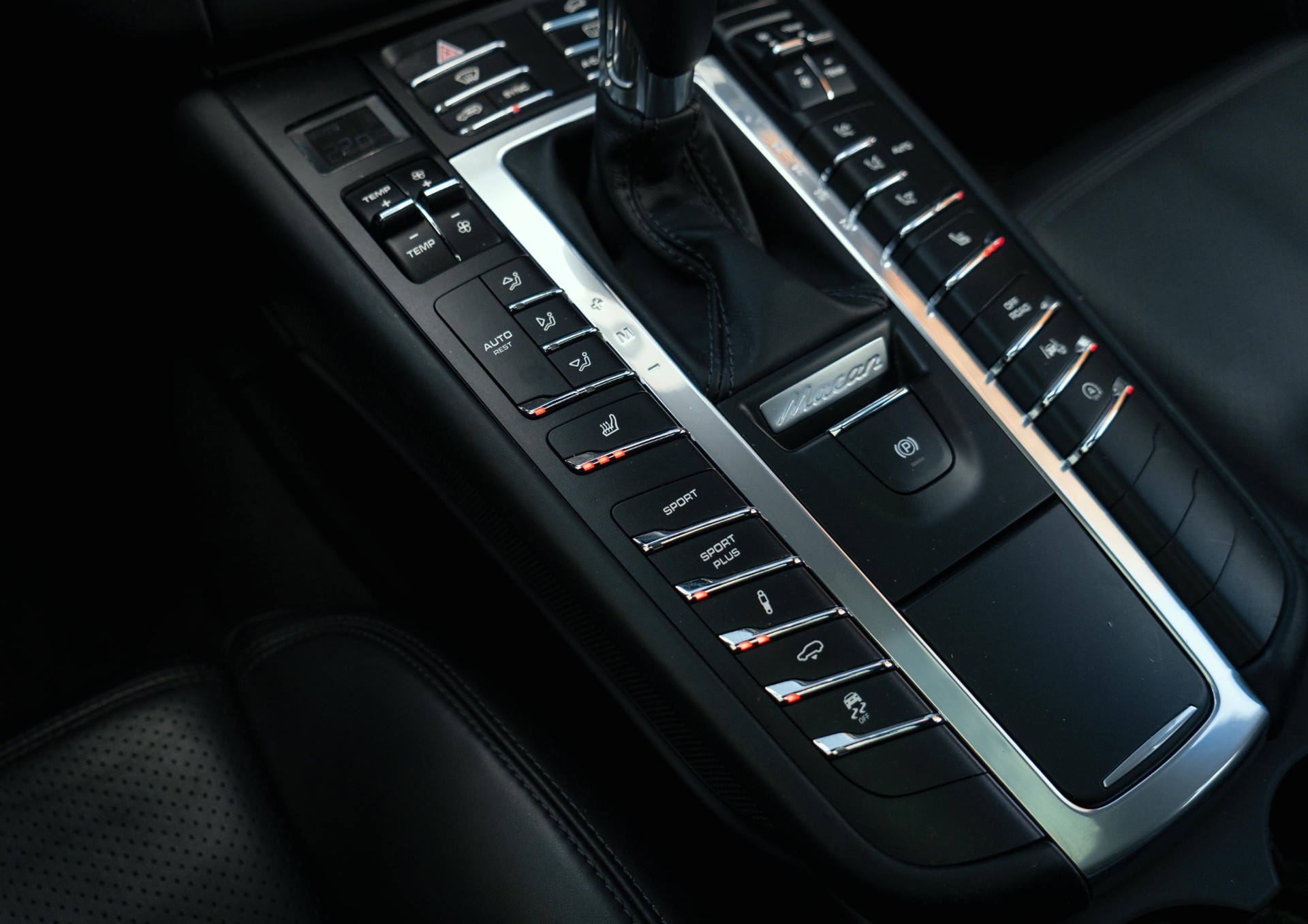 PORSCHE 3.0 V6 S-image-17