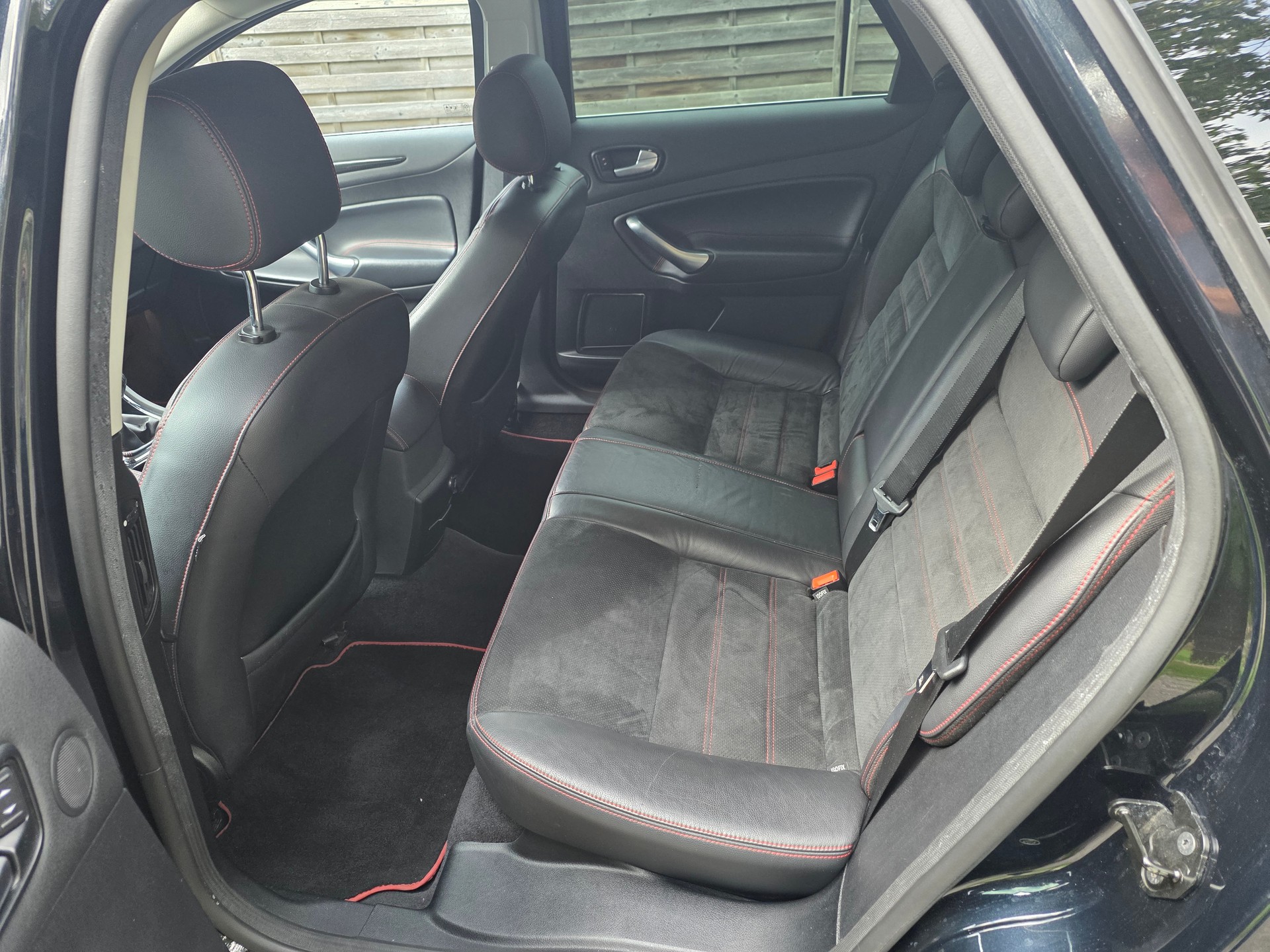 FORD Mondeo 2.5i 20V Titanium ☆☆ Inklusive frischer MFK ☆☆-image-9