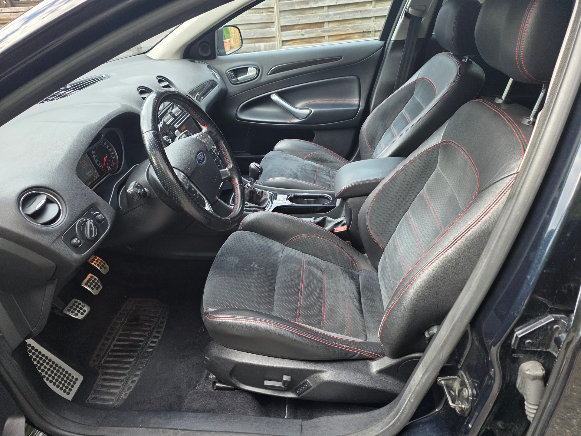 FORD Mondeo 2.5i 20V Titanium ☆☆ Inklusive frischer MFK ☆☆-image-8