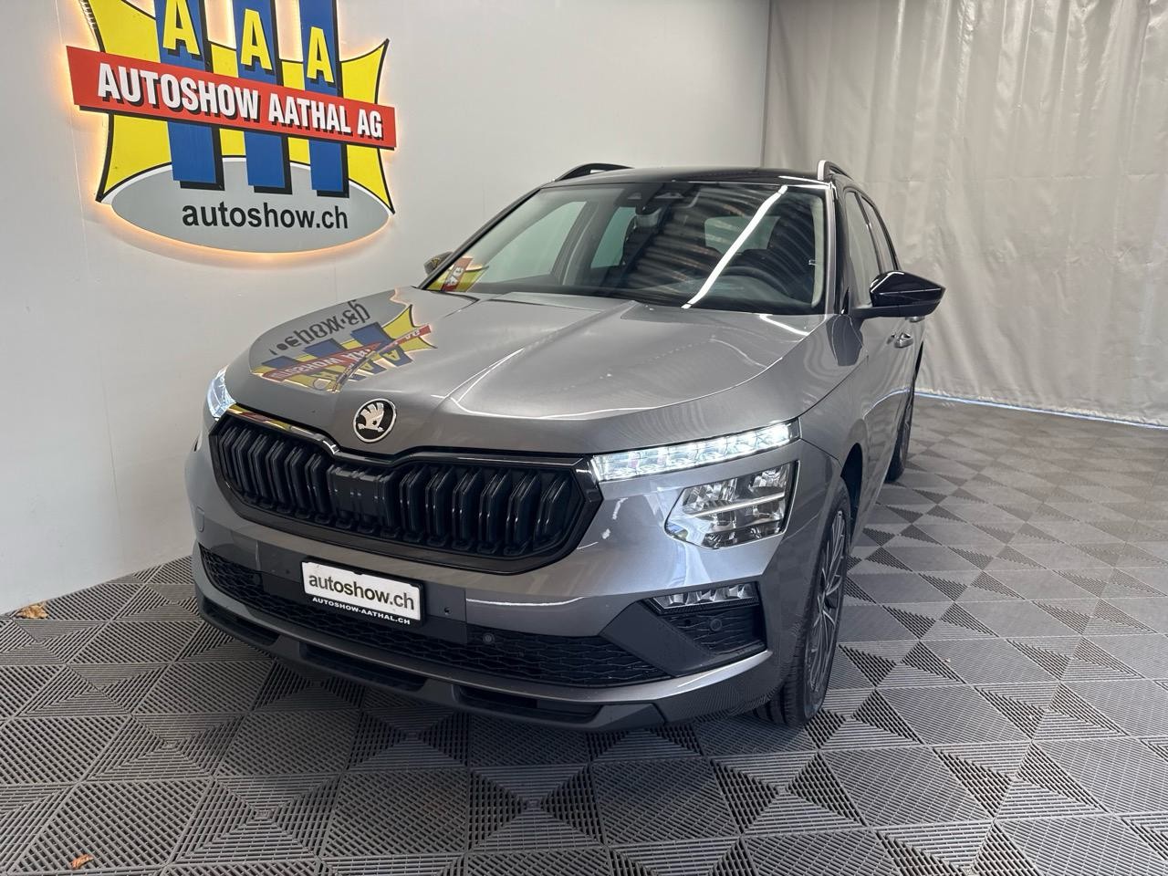 SKODA Kamiq 1.0 TSI Selection Black Pack-image-12