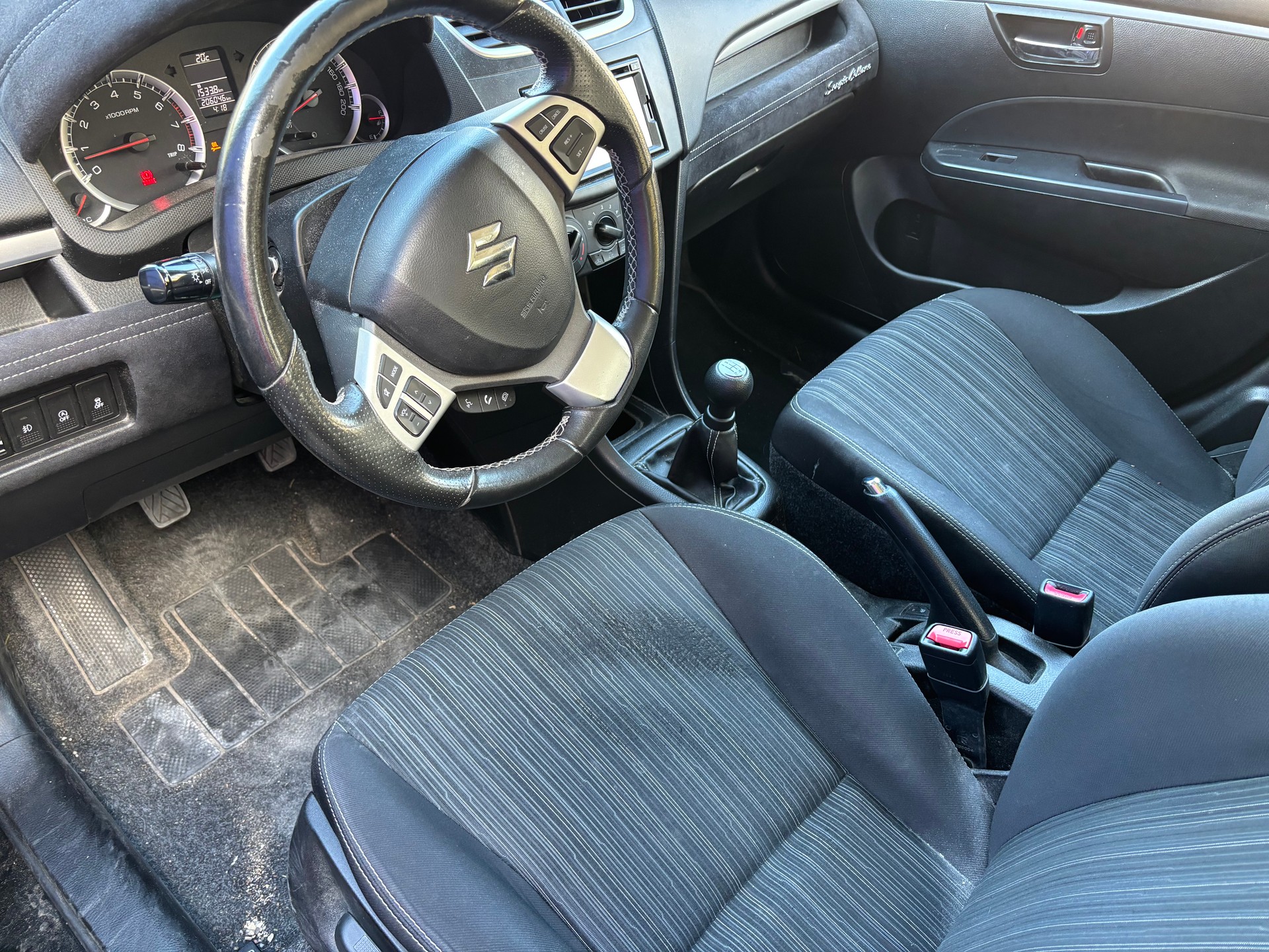 SUZUKI Swift 1.2i 16V Sergio Cellano-image-8