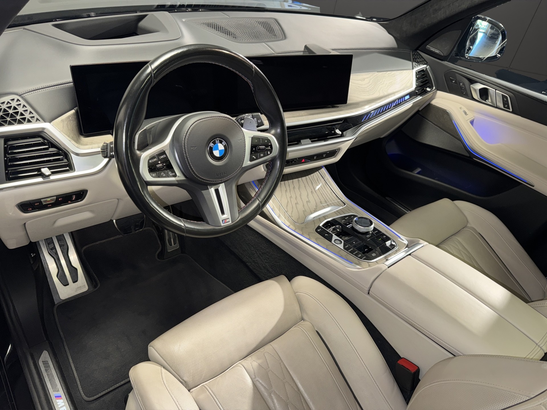 BMW X7 M60i M Sport-image-7