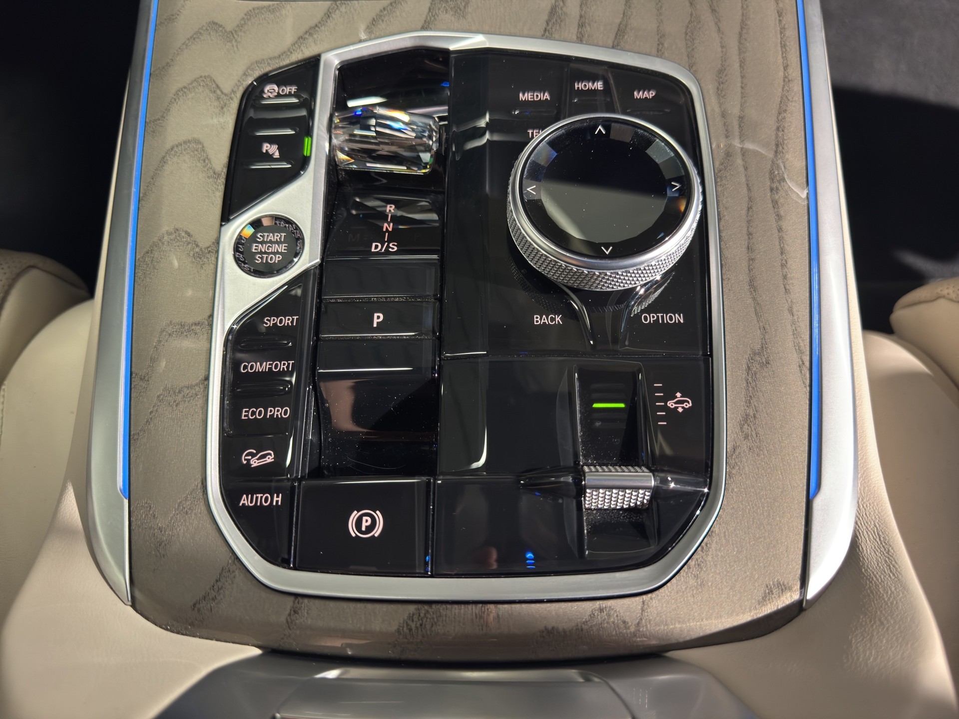 BMW X7 M60i M Sport-image-10