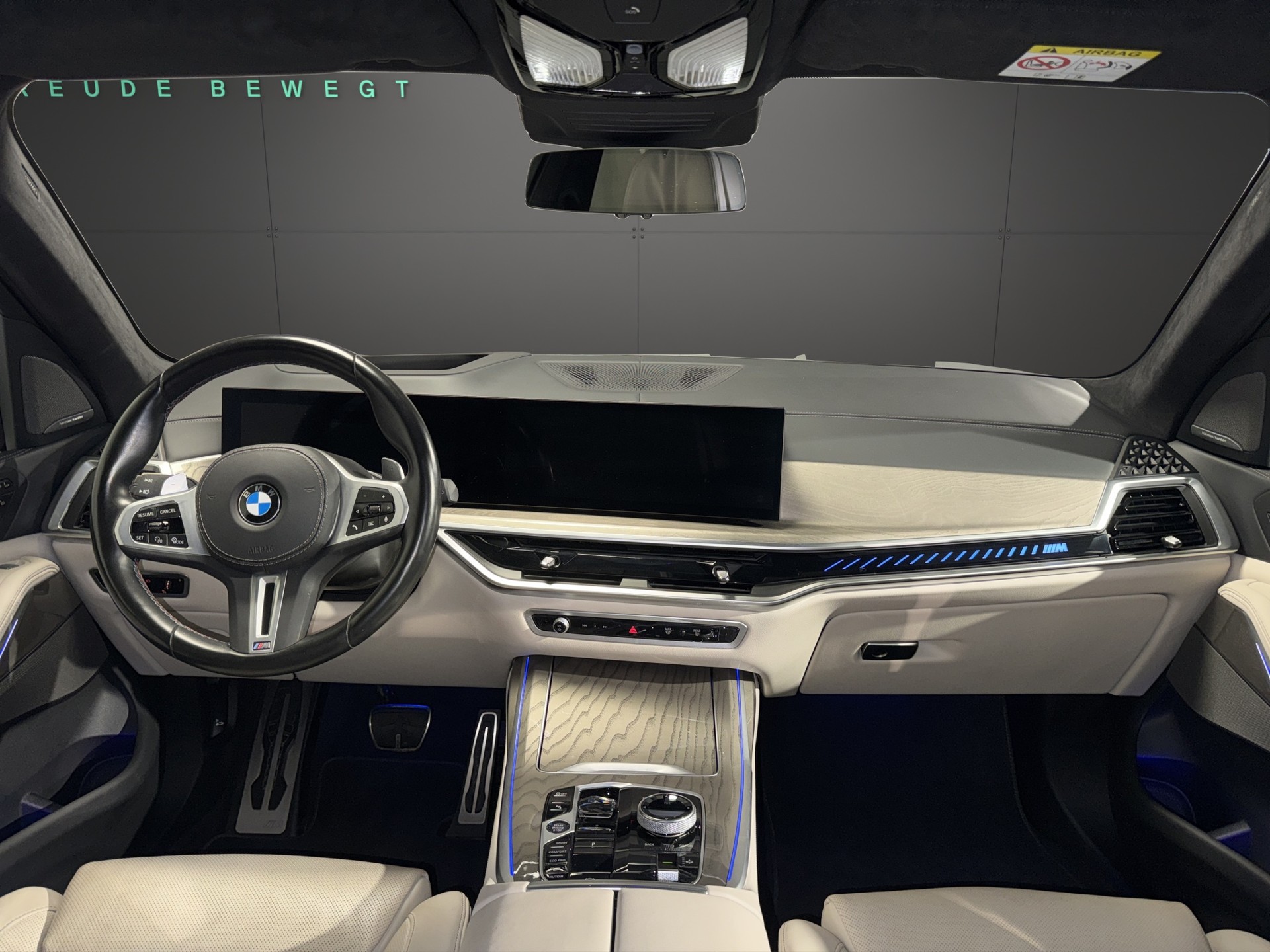 BMW X7 M60i M Sport-image-19