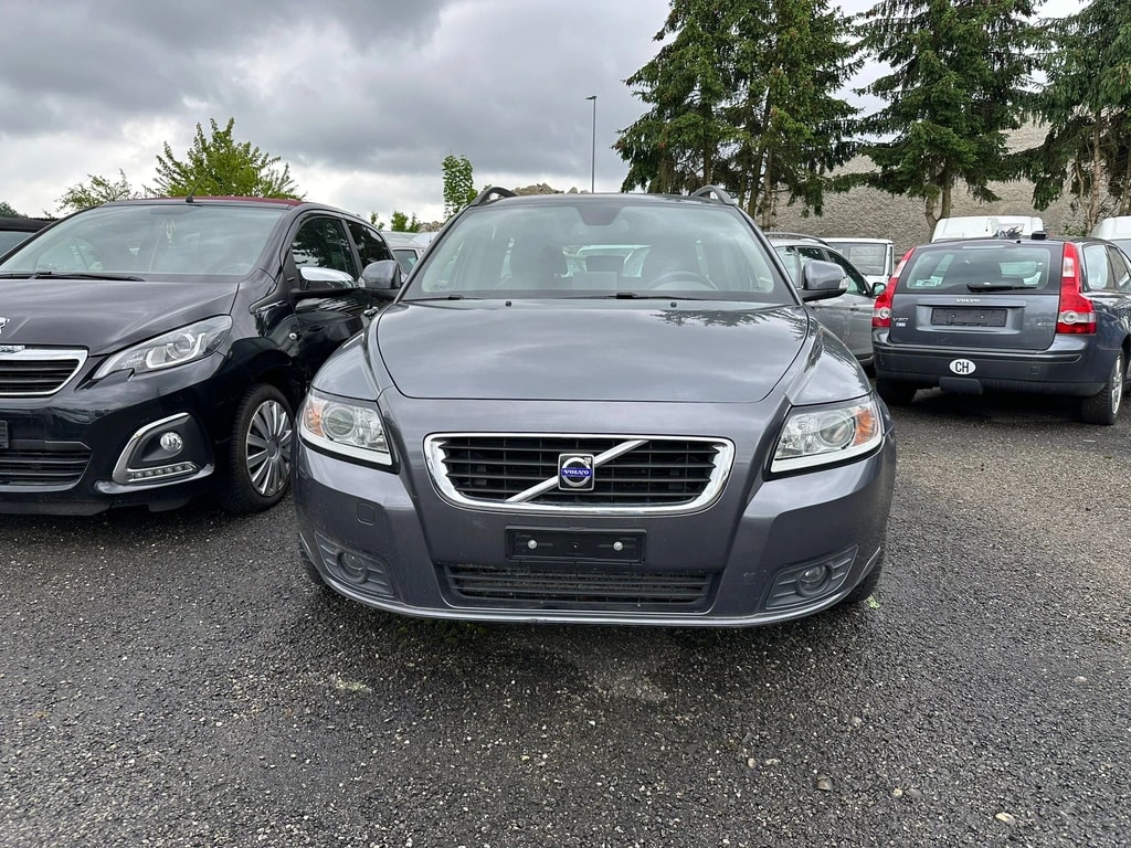 VOLVO V50 2.0D Powershift-image-0