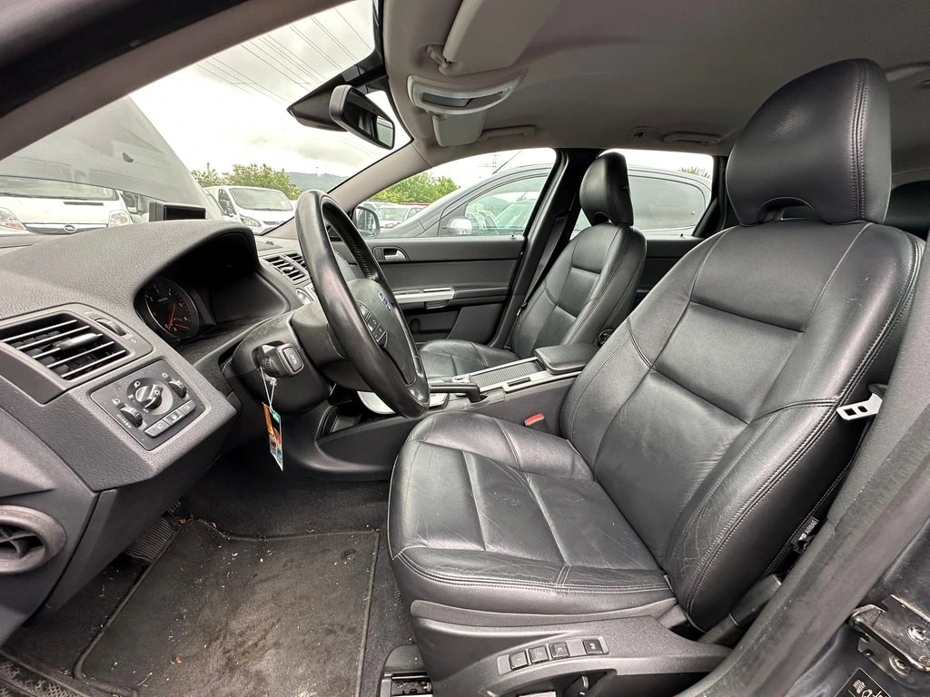 VOLVO V50 2.0D Powershift-image-3