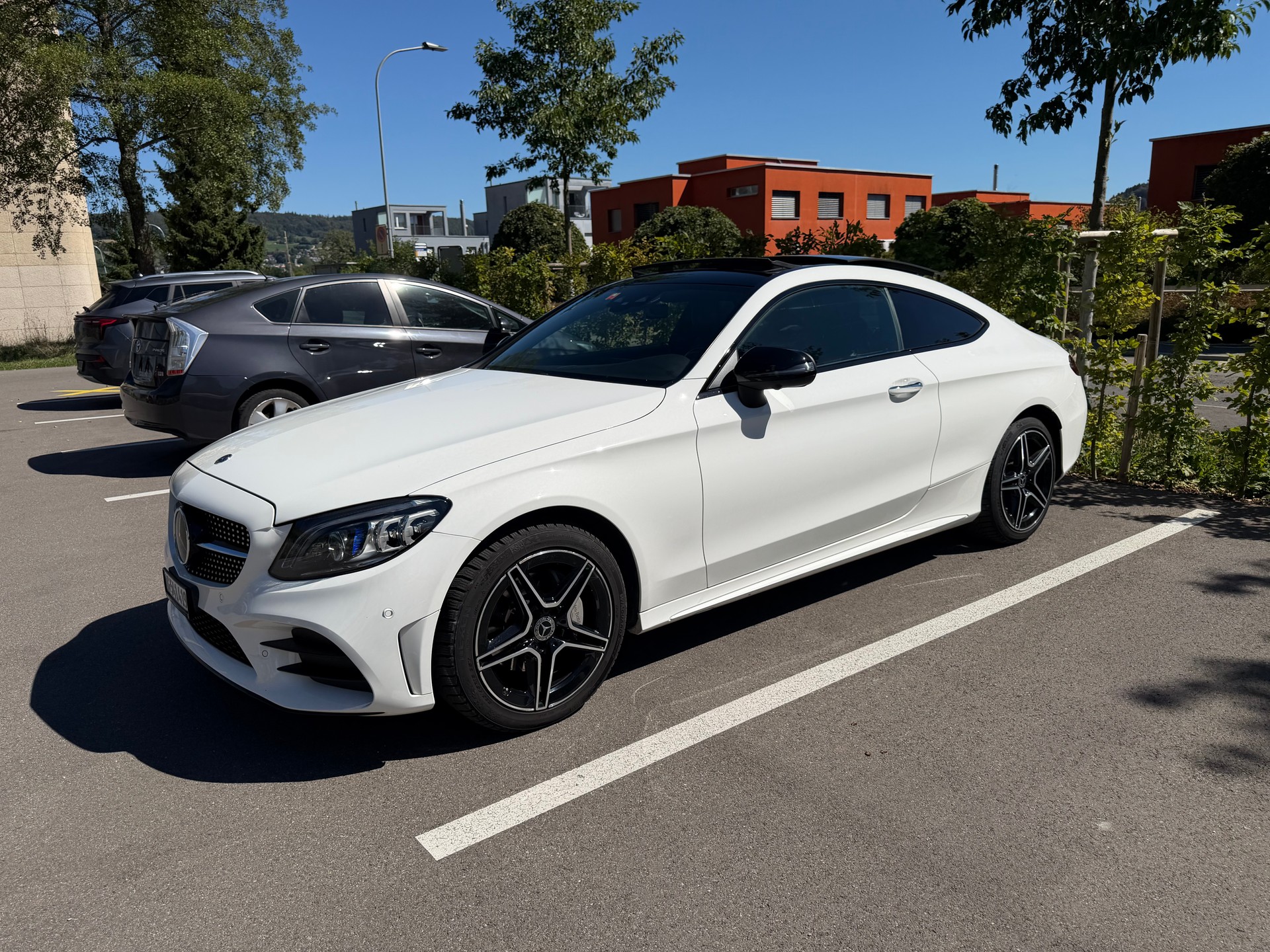 MERCEDES-BENZ C 200 AMG Line 4matic-image-0