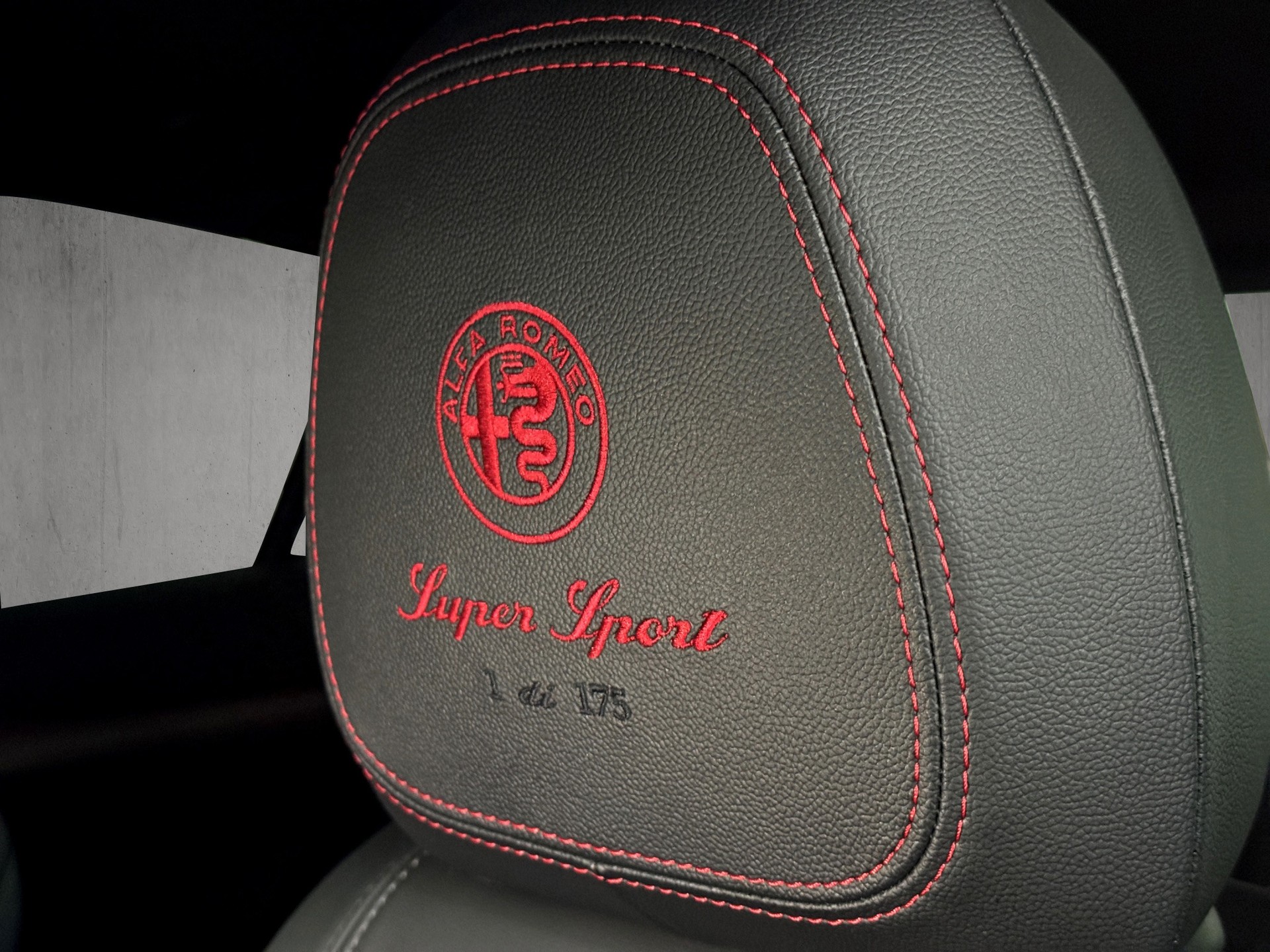 ALFA ROMEO Stelvio 2.9 V6 Quadrifoglio SUPER SPORT Serie Limitata (1/175) "Keramik Bremsen-Akrapovič-Carbon"-image-12