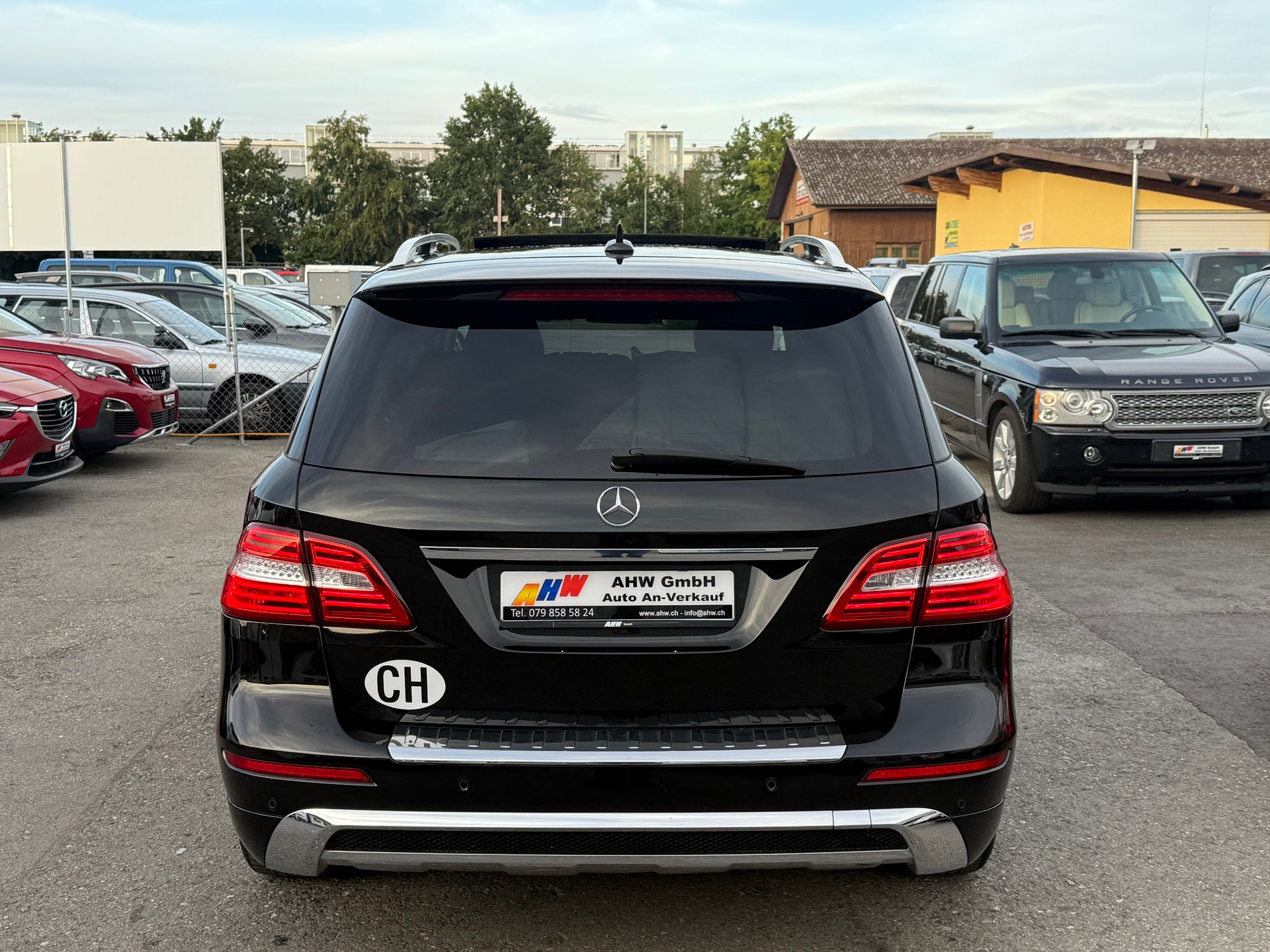MERCEDES-BENZ ML 350 BlueEfficiency Edition 4Matic 7G-Tronic AMG Line / Frisch ab MFK / AHK 3500kg / harman/kardon / Panoramadach-image-4