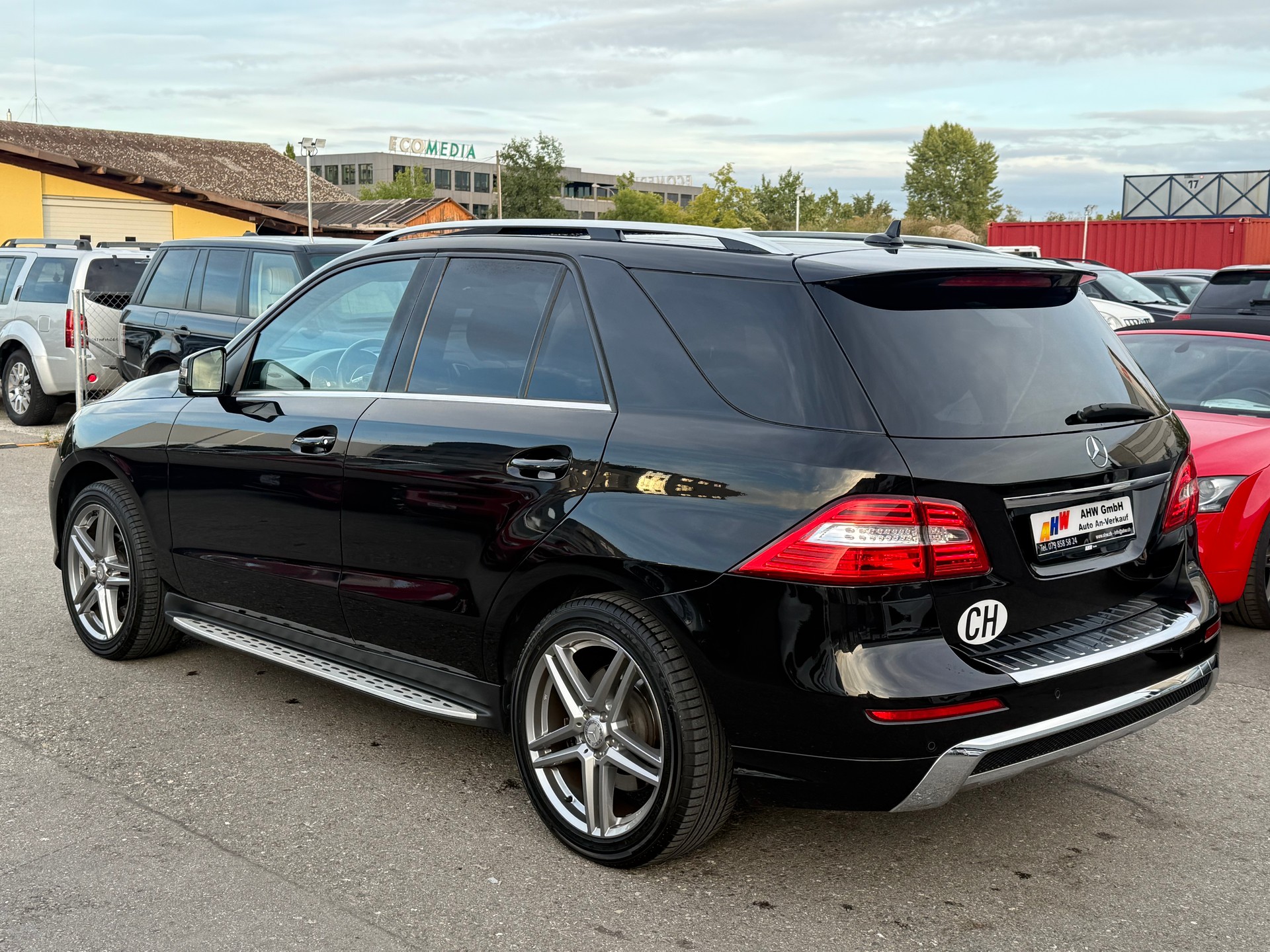MERCEDES-BENZ ML 350 BlueEfficiency Edition 4Matic 7G-Tronic AMG Line / Frisch ab MFK / AHK 3500kg / harman/kardon / Panoramadach-image-5