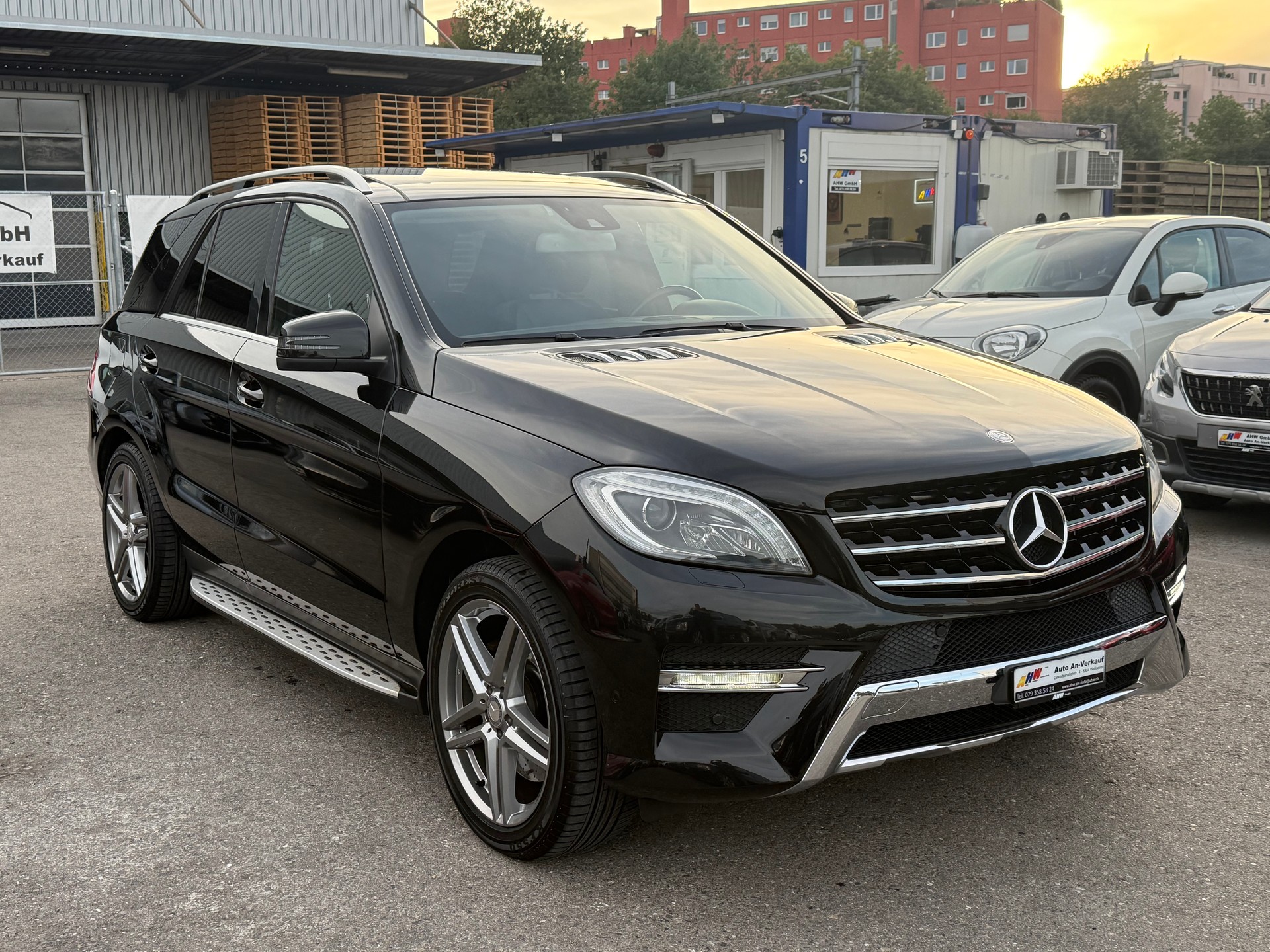 MERCEDES-BENZ ML 350 BlueEfficiency Edition 4Matic 7G-Tronic AMG Line / Frisch ab MFK / AHK 3500kg / harman/kardon / Panoramadach-image-2