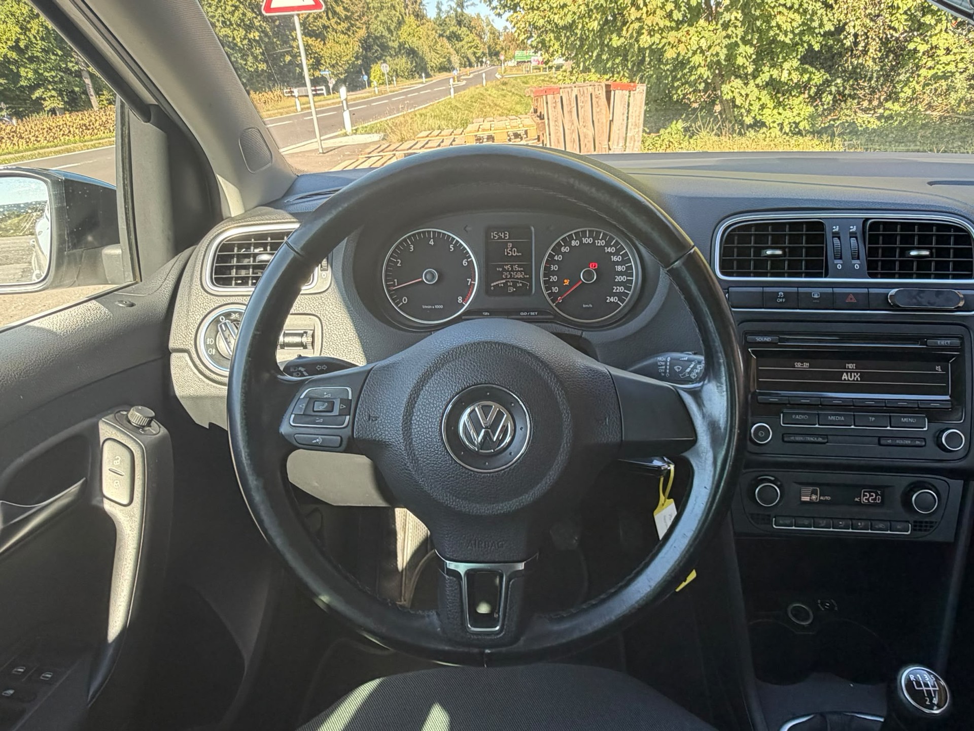 VW Polo 1.4 16V Highline-image-13