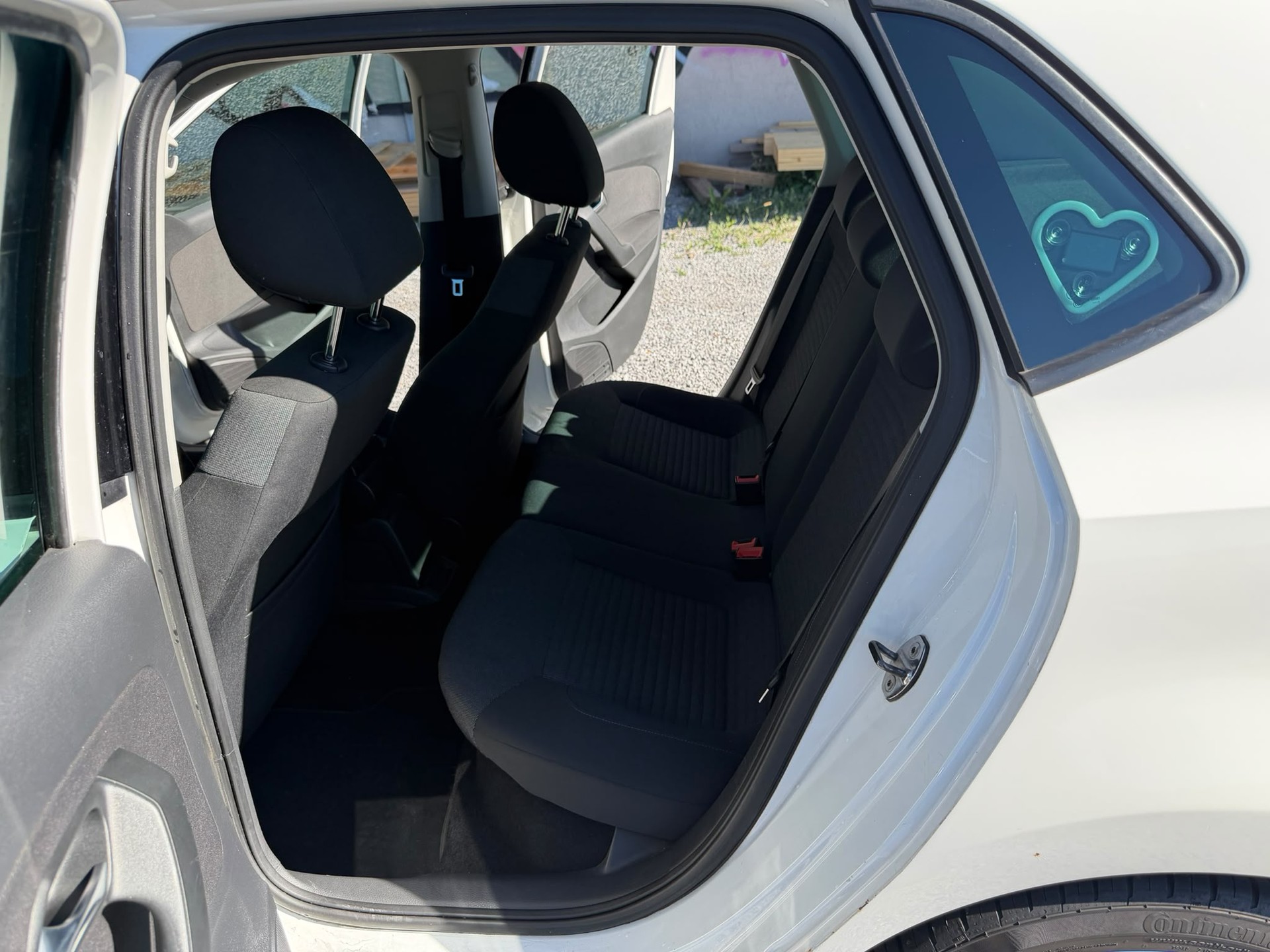 VW Polo 1.4 16V Highline-image-11