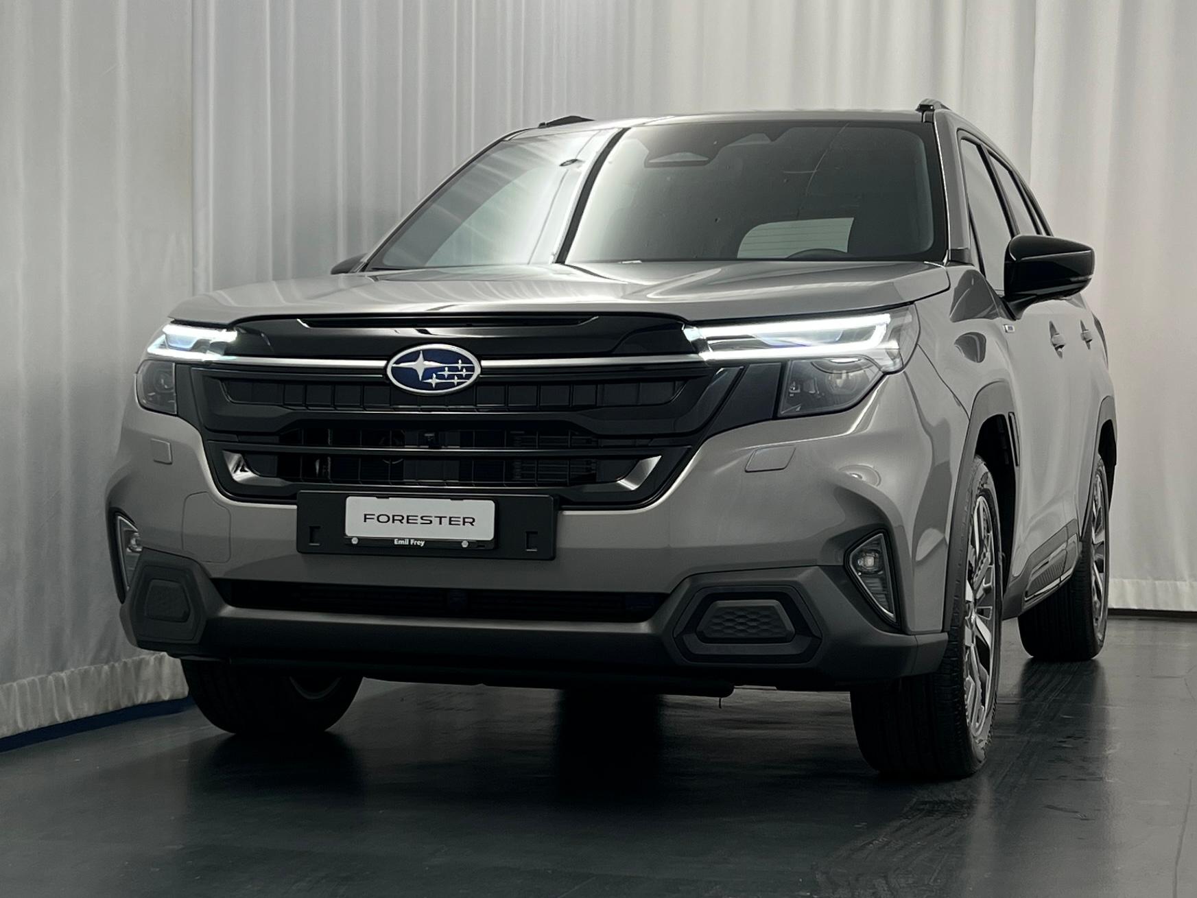 SUBARU Forester Station 2.0i e-Boxer Luxury-image-0