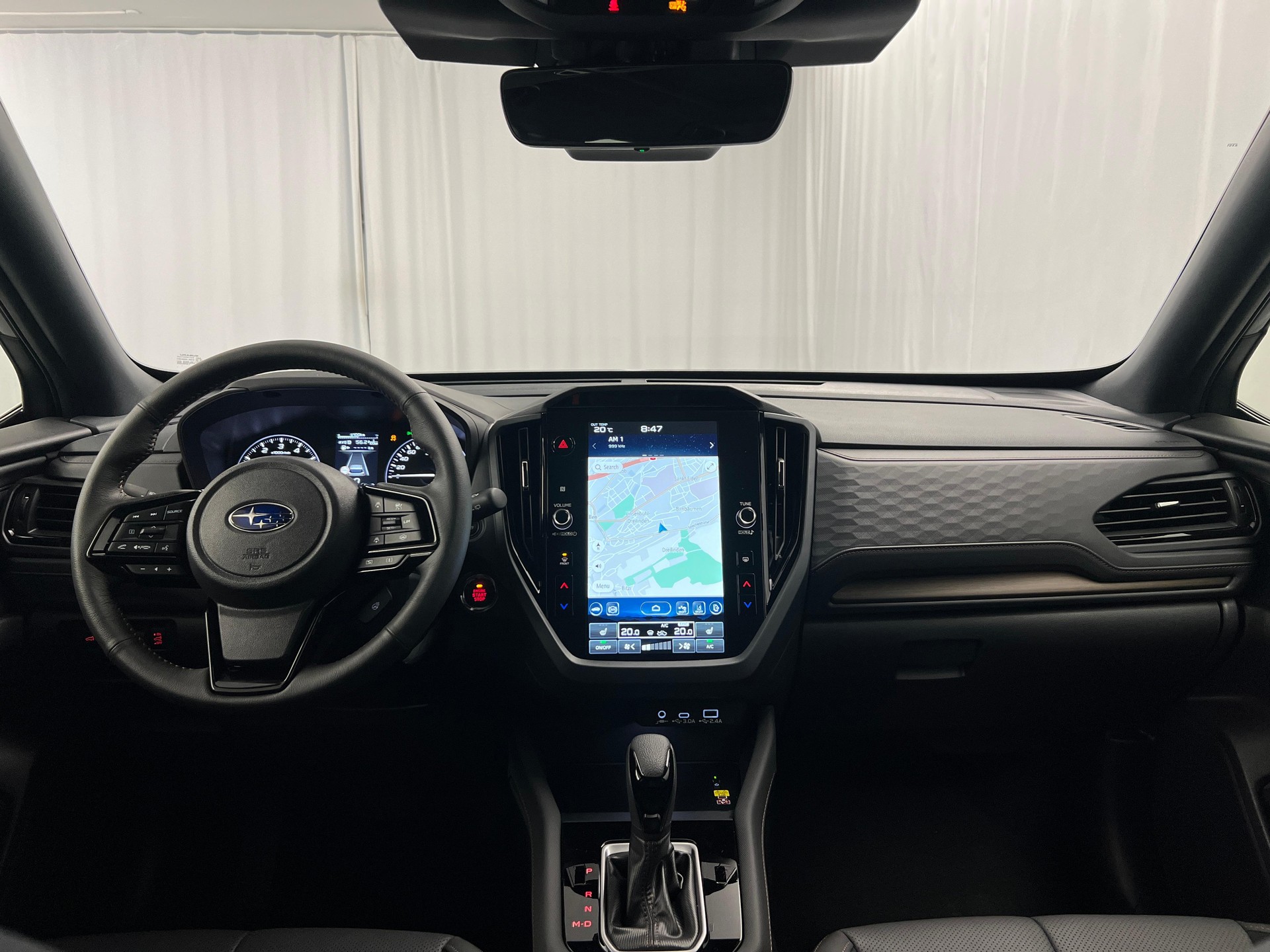SUBARU Forester Station 2.0i e-Boxer Luxury-image-8