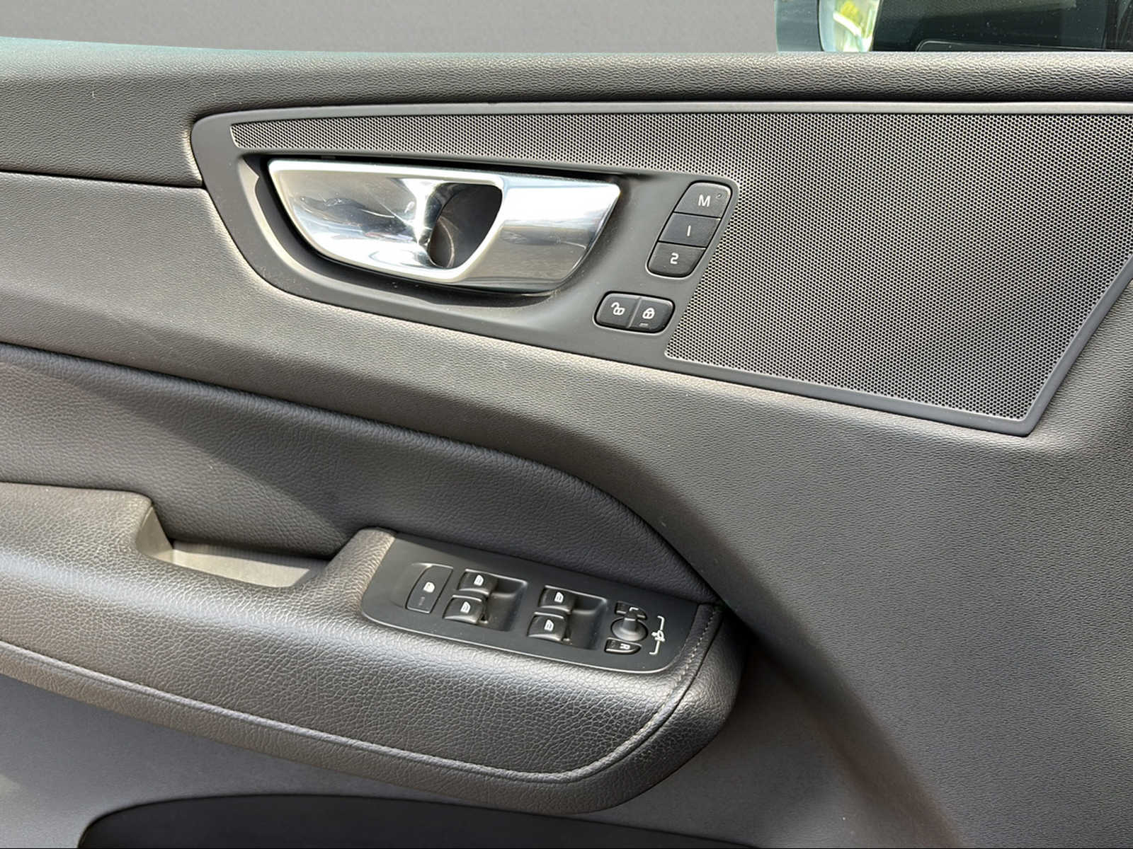 VOLVO XC60 T8 eAWD Inscription Geartronic-image-12