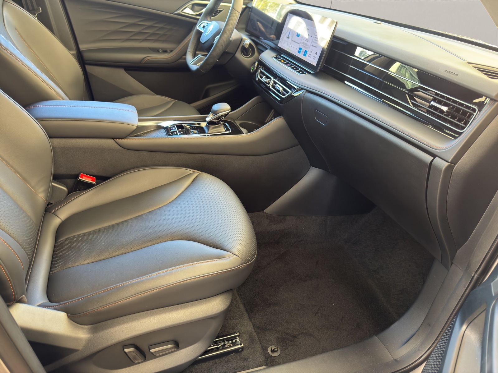 MG MG HS 1.5 T PHEV Luxury *307PS *-image-11
