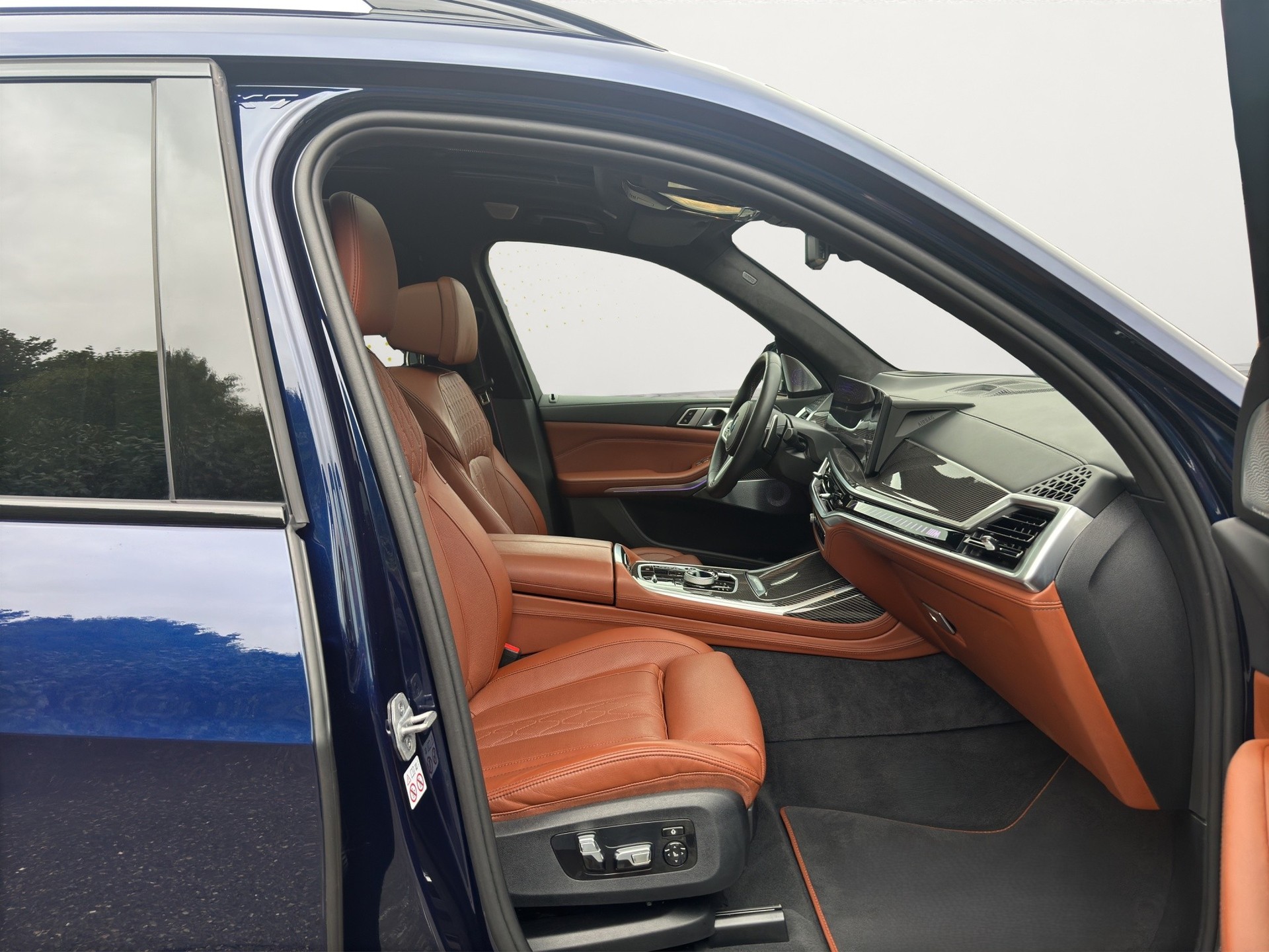 BMW X7 xDrive 48V M60i M Sport Pro (CH) INDIVIDUAL 6 Sitze!-image-12