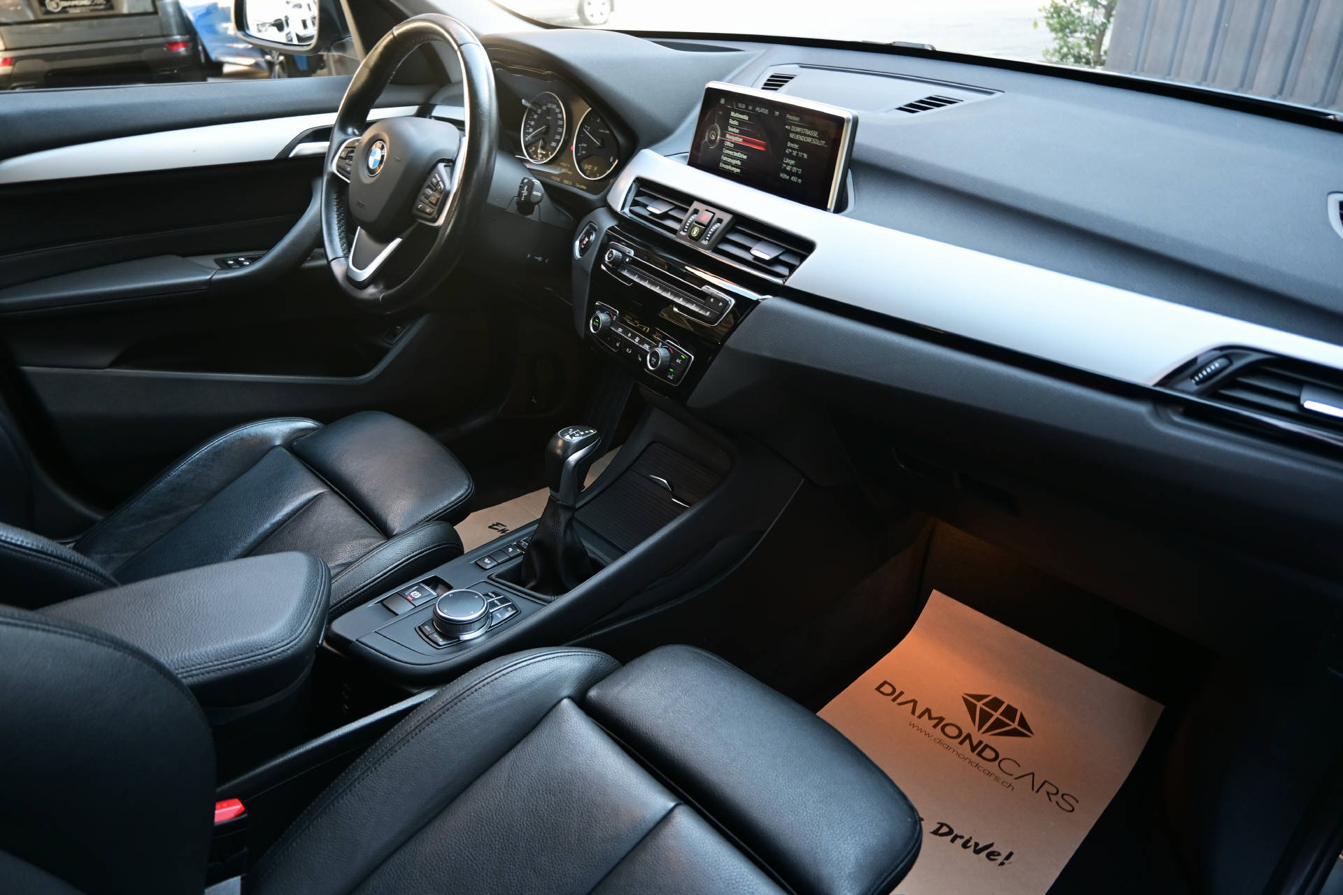 BMW X1 20d xDrive SAG-image-18