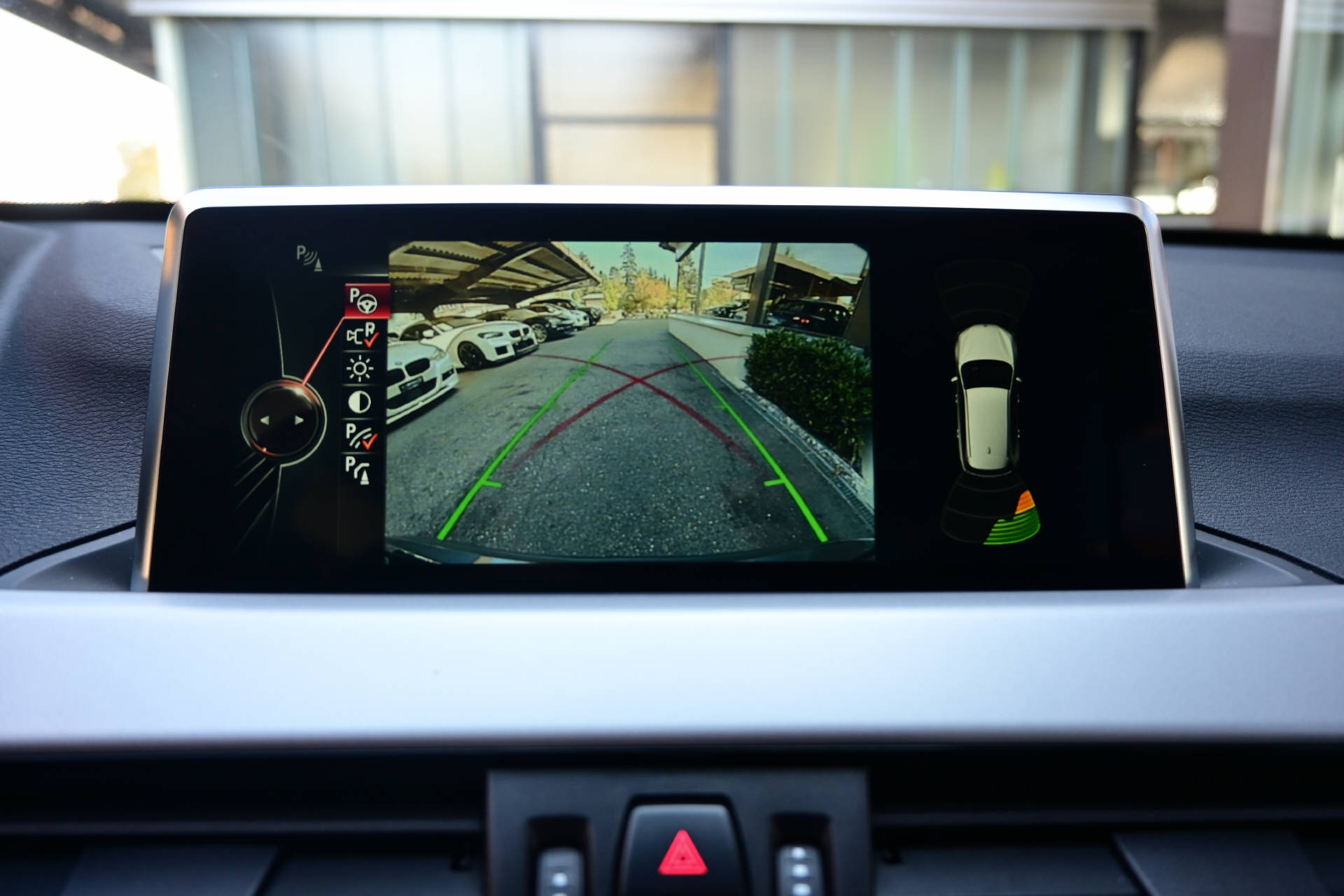 BMW X1 20d xDrive SAG-image-12