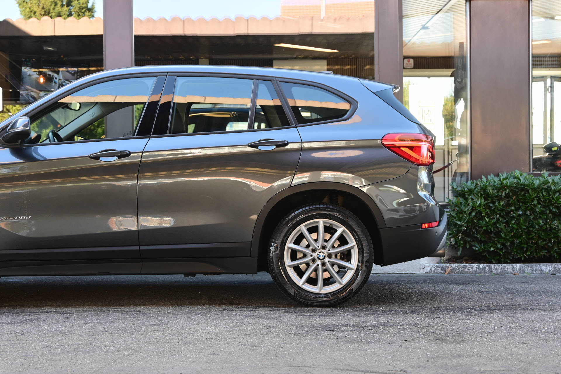 BMW X1 20d xDrive SAG-image-5