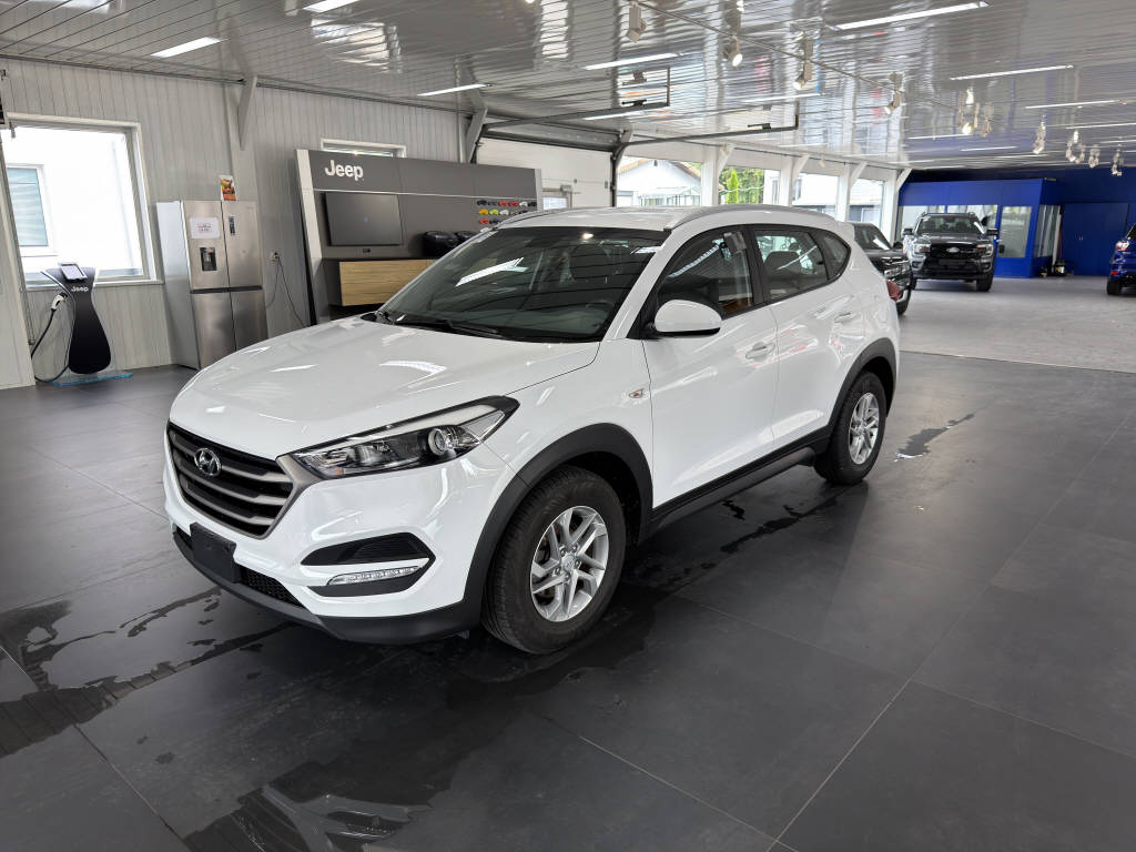 HYUNDAI Tucson 1.7 CRDi Origo S/S 2WD-image-12