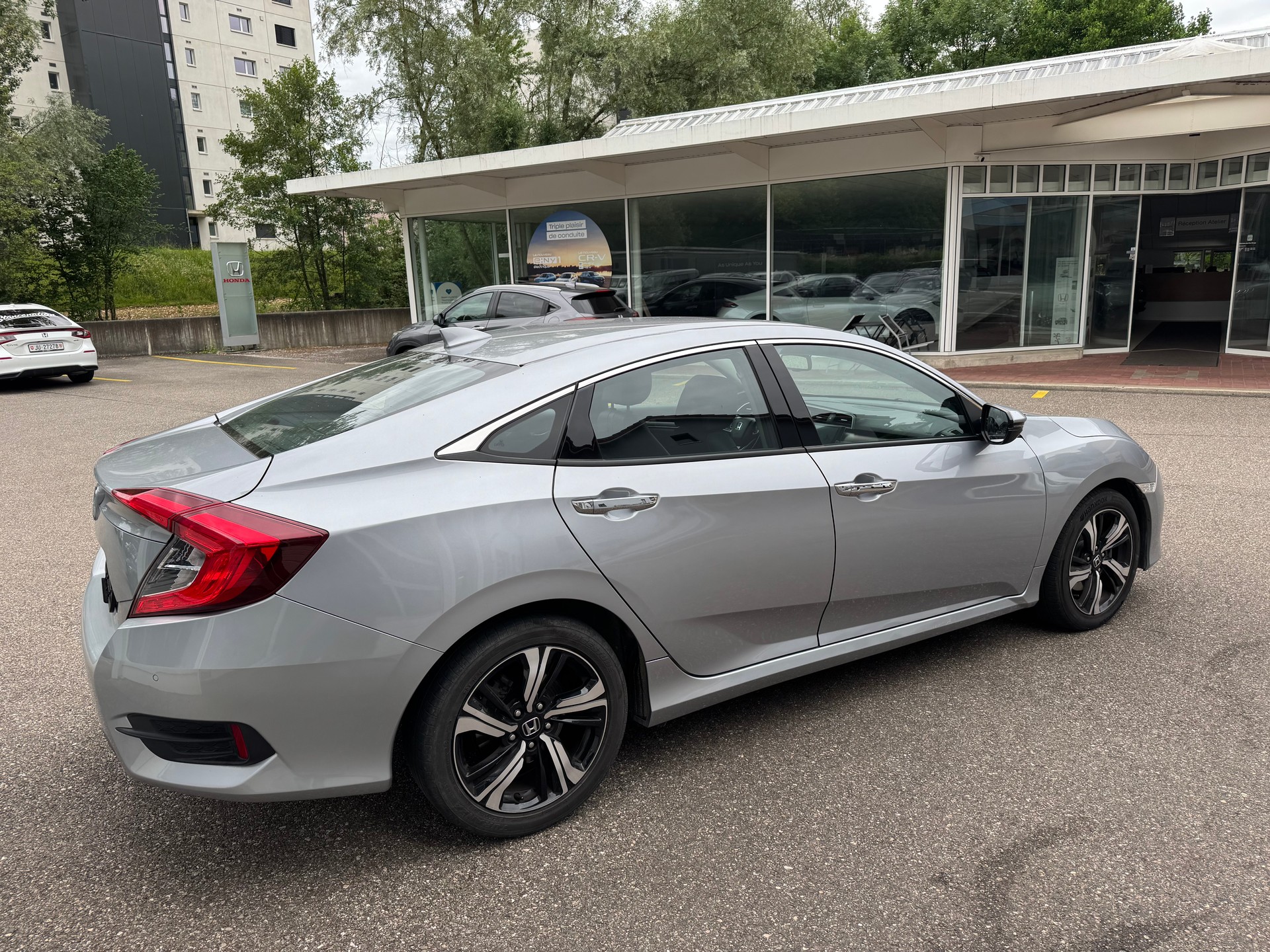 HONDA Civic Sedan 1.5 VTEC Executive Premium CVT-image-6