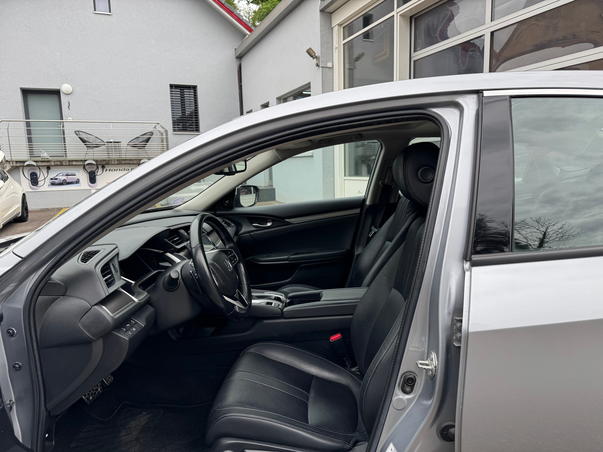 HONDA Civic Sedan 1.5 VTEC Executive Premium CVT-image-8