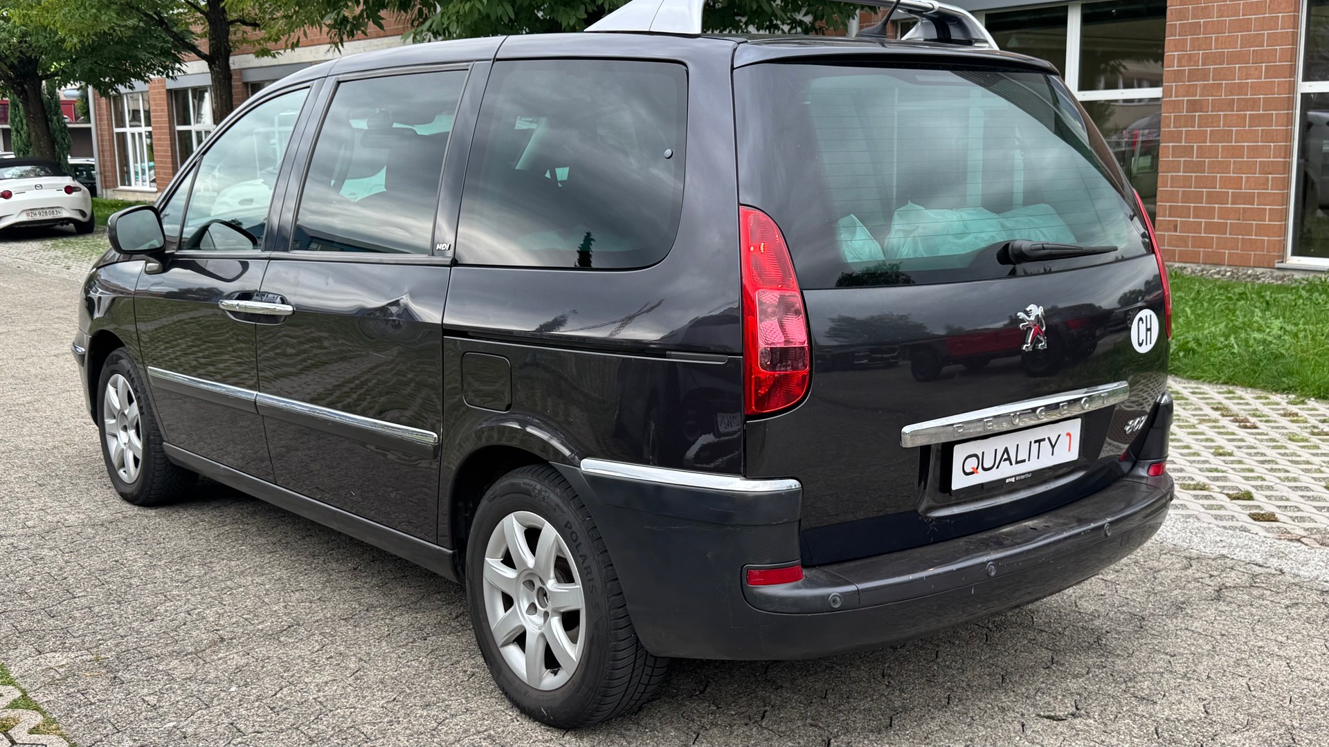 PEUGEOT 807 2.0 16V HDi Family+ 7 Plätze-image-4