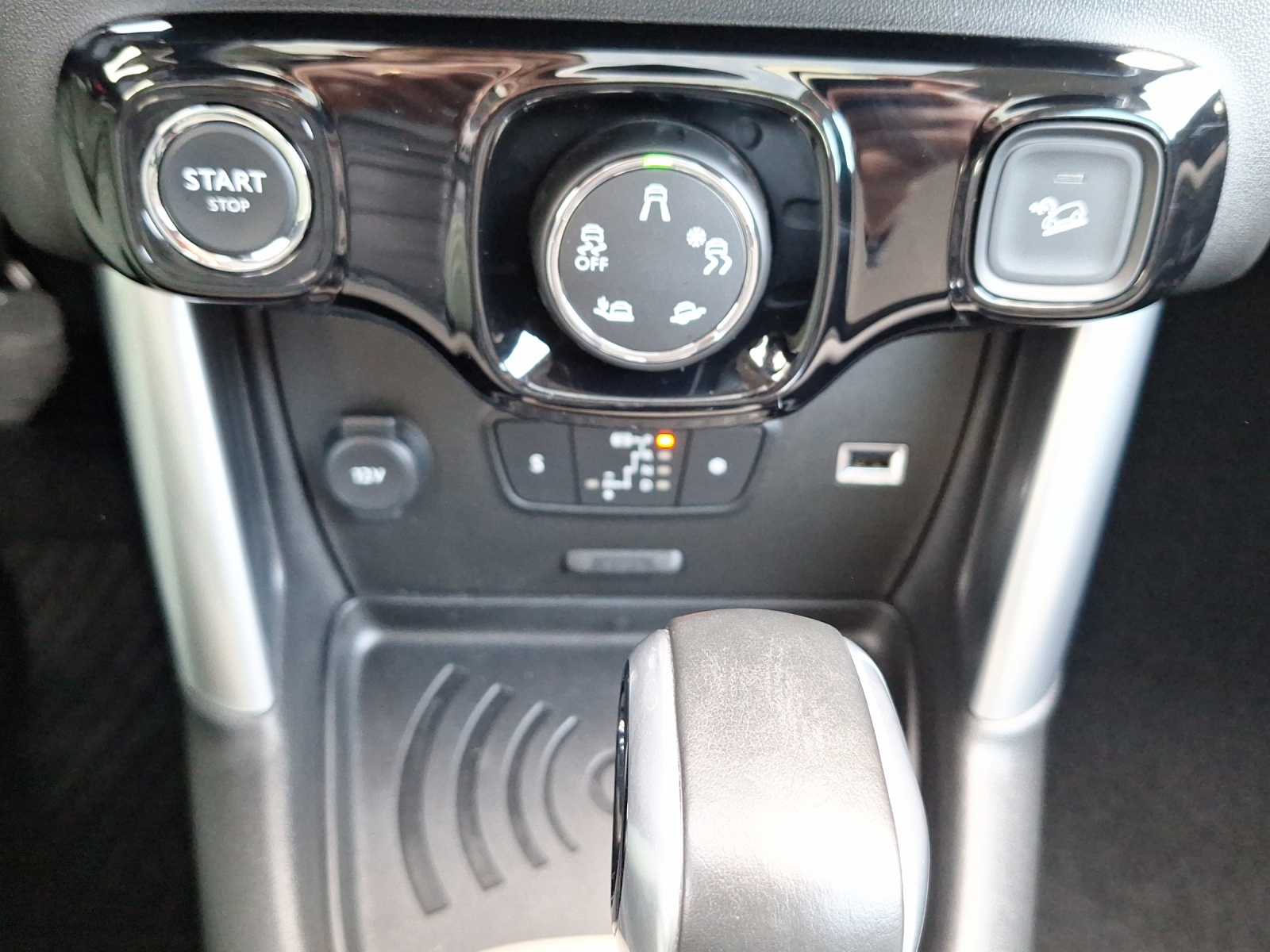 CITROEN Citroën C3 Aircross 1.2 PureTech 110 Shine-image-12