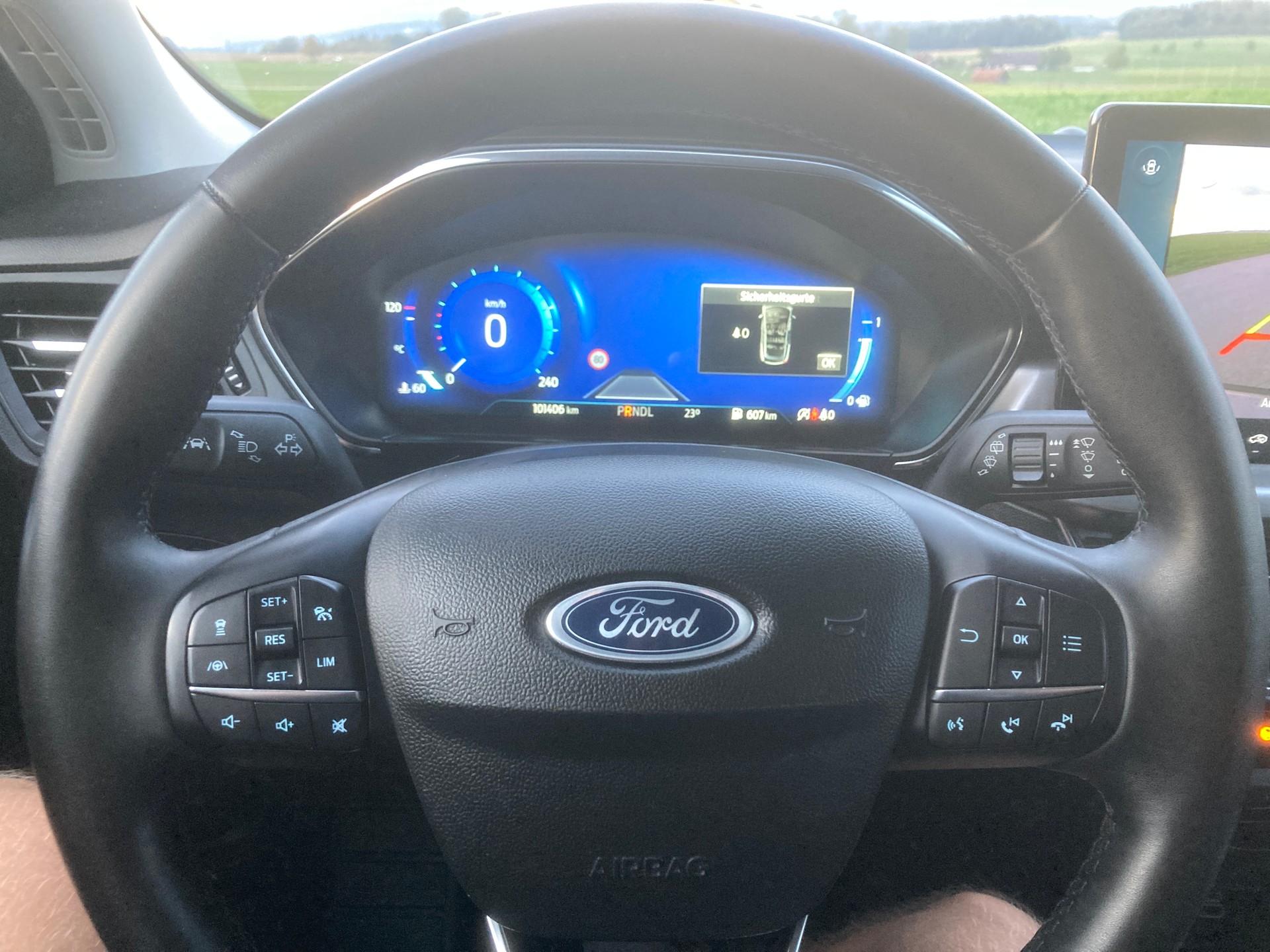 FORD Focus 1.0 MHEV Titanium X Automat-image-12