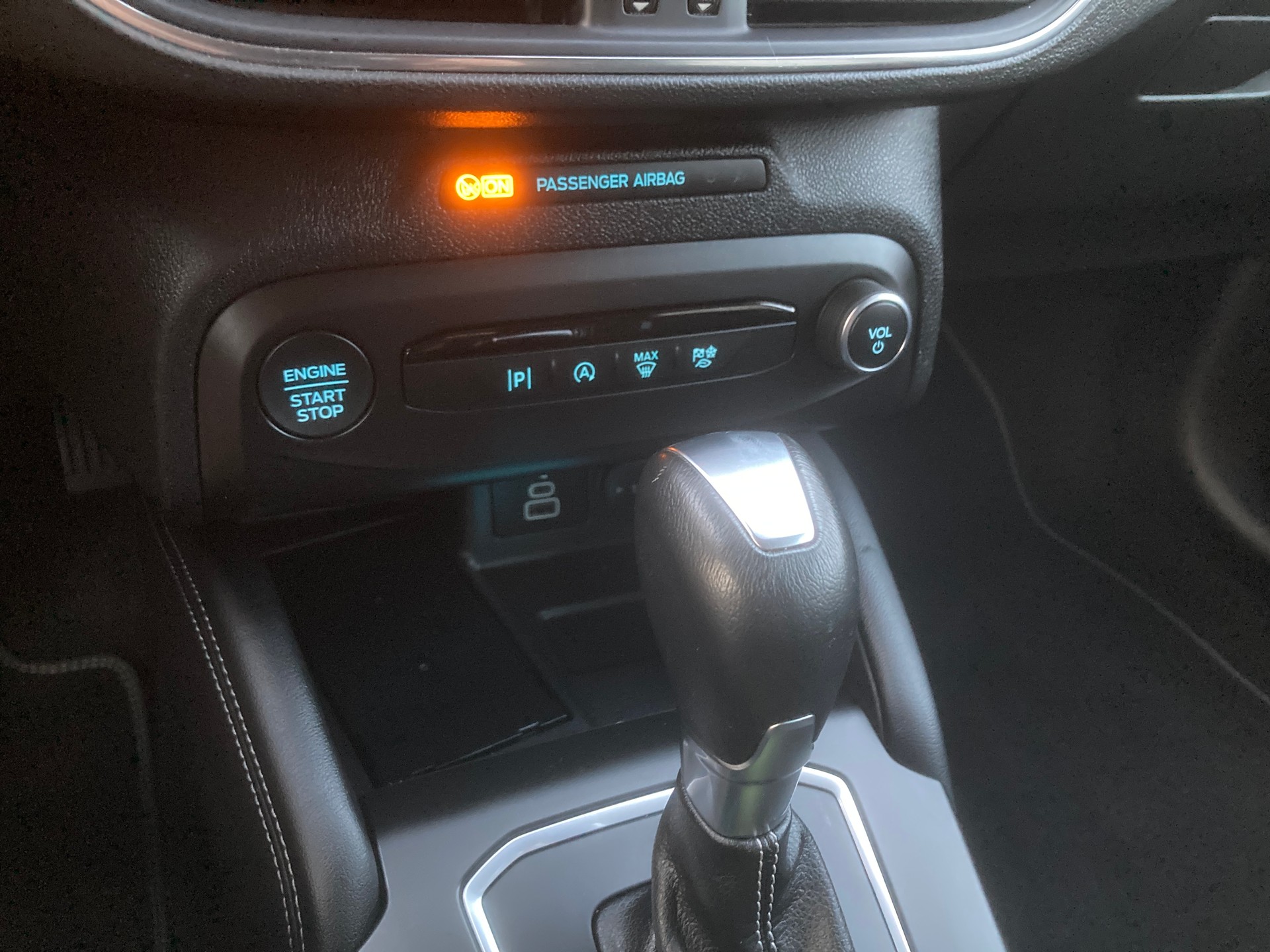 FORD Focus 1.0 MHEV Titanium X Automat-image-14