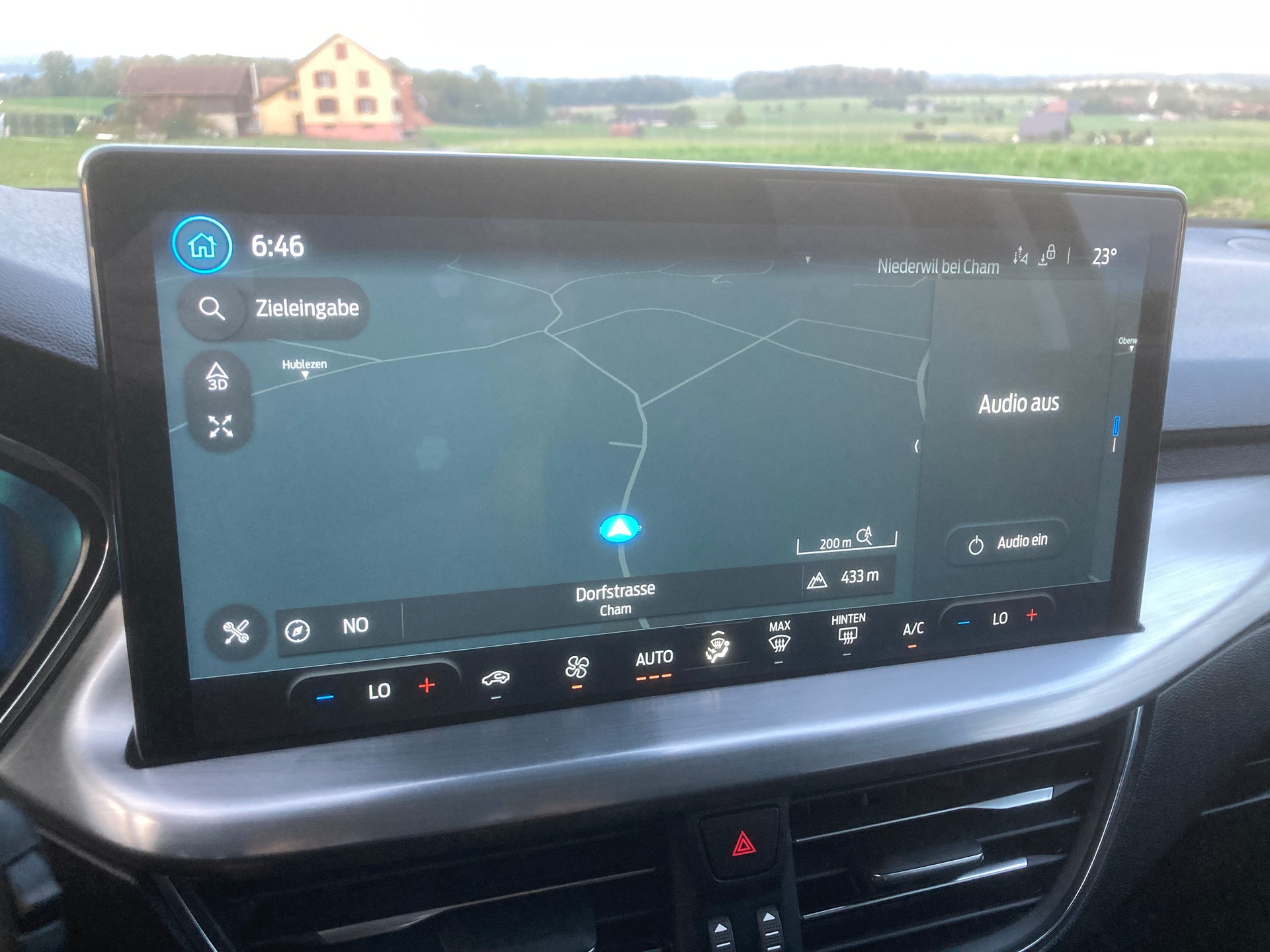 FORD Focus 1.0 MHEV Titanium X Automat-image-10