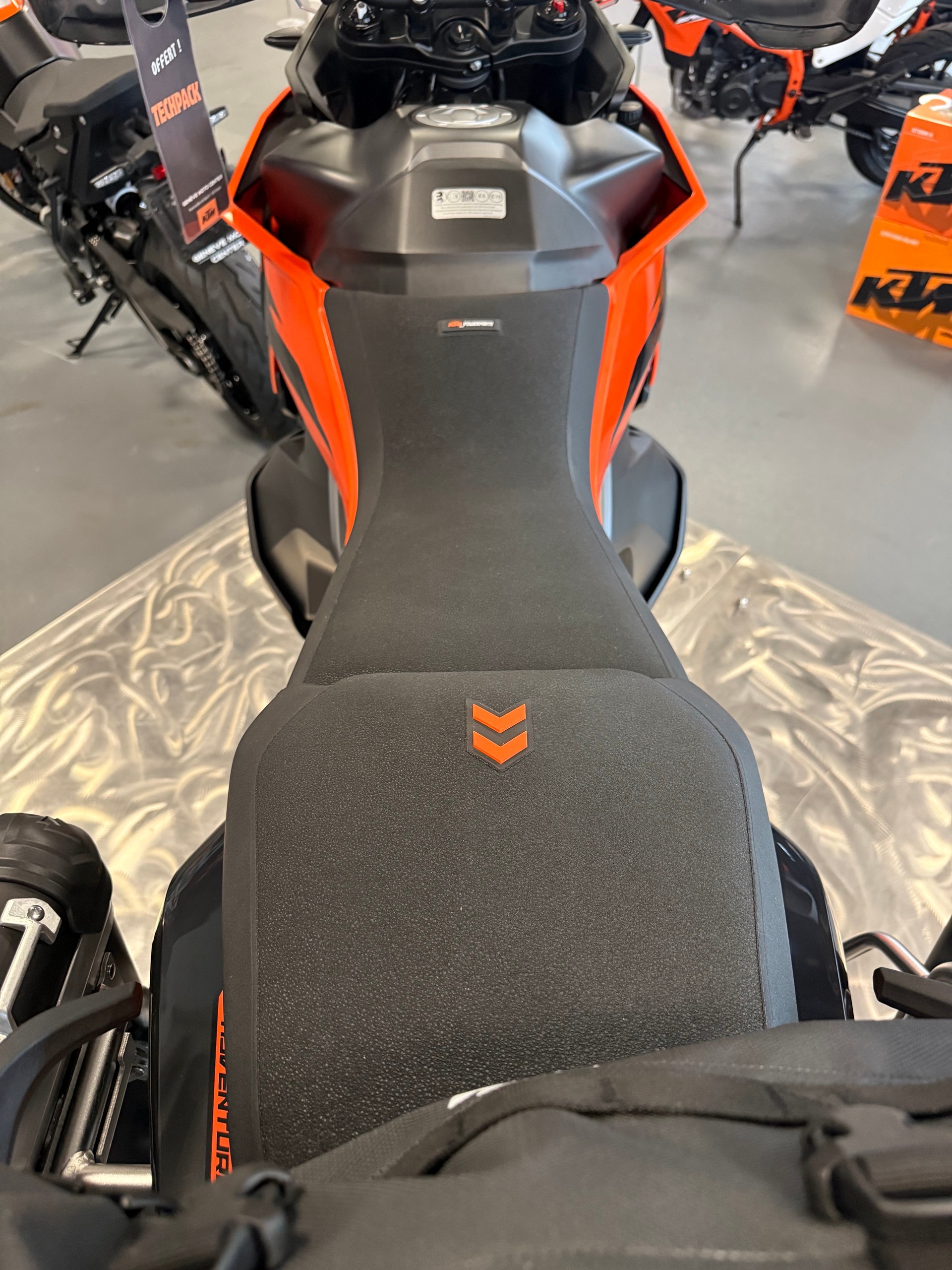 KTM 790 Adventure-image-7