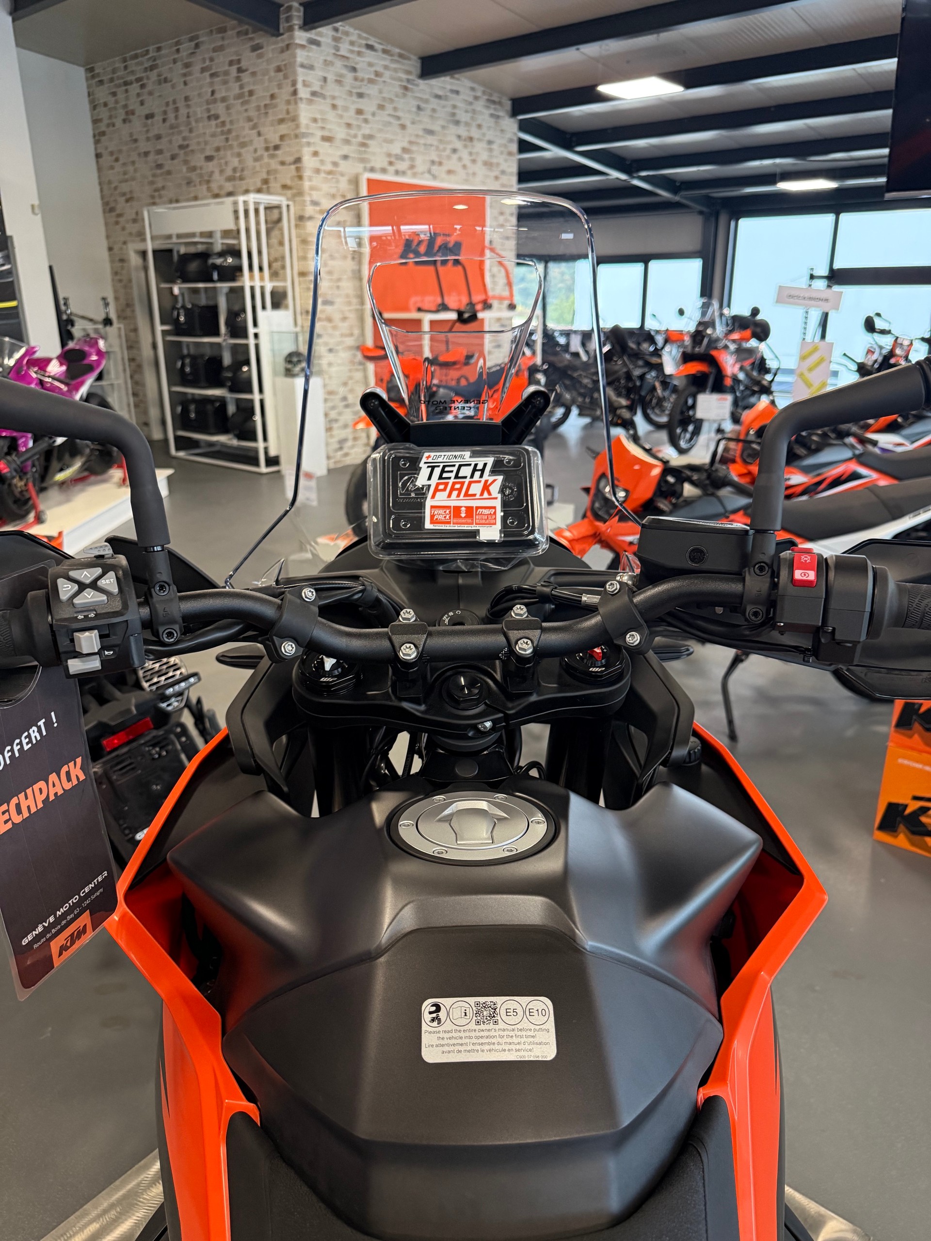 KTM 790 Adventure-image-8